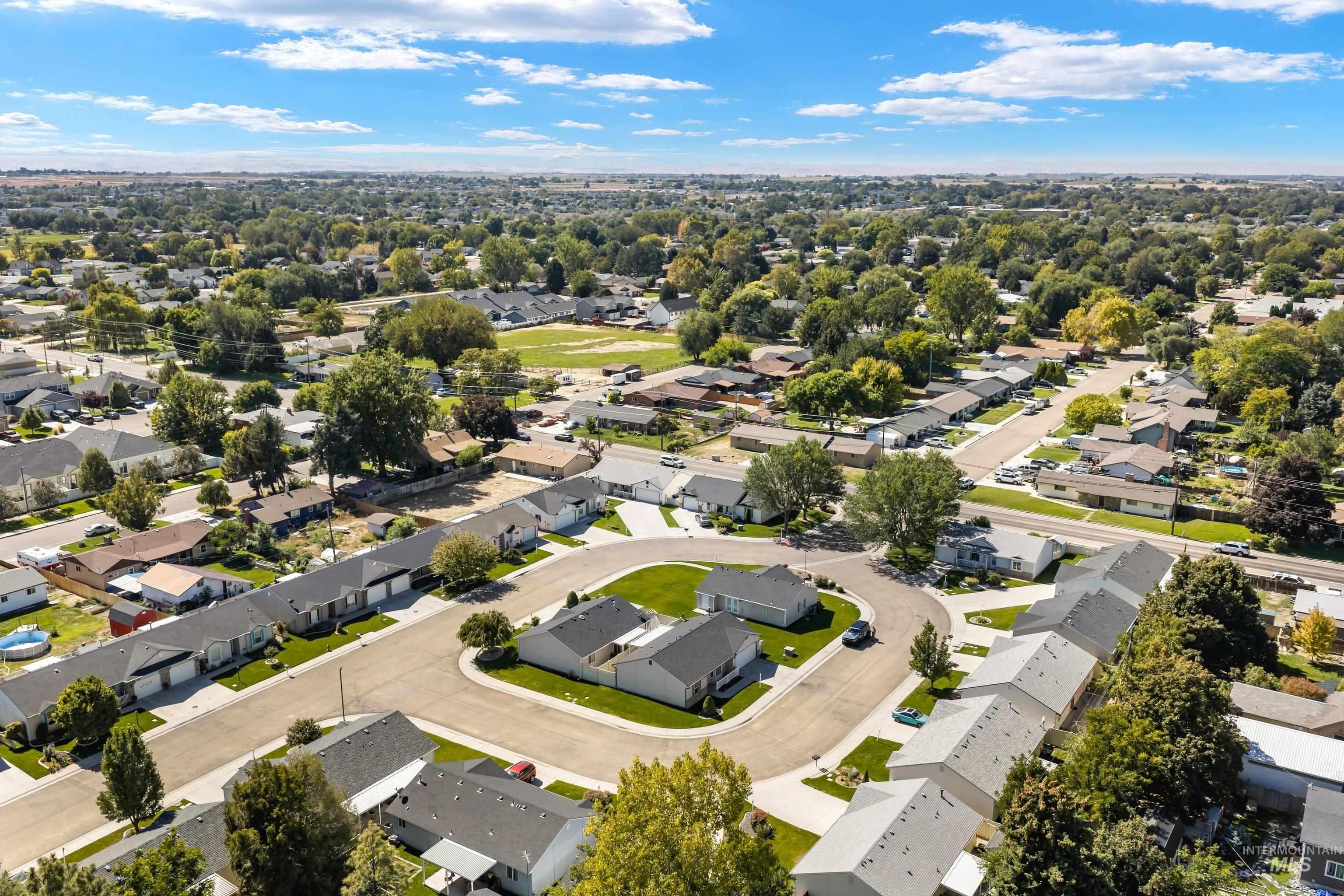 2110 Glenn Way, Caldwell, Idaho 83605, 2 Bedrooms, 2 Bathrooms, Residential For Sale, Price $325,000,MLS 99001265