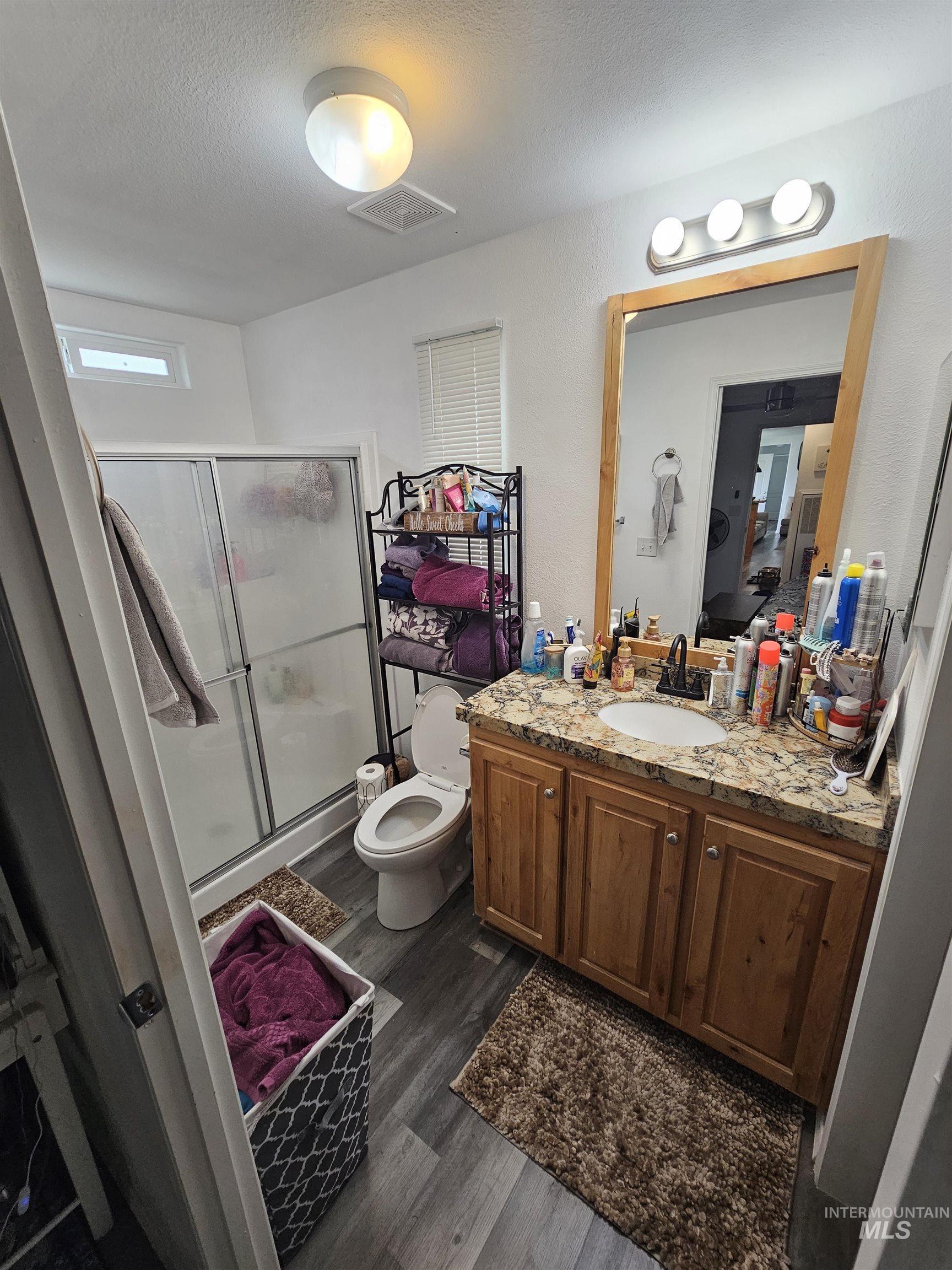 524 N Meadowland Circle, Boise, Idaho 83713, 3 Bedrooms, 2 Bathrooms, Residential For Sale, Price $140,000,MLS 99001266