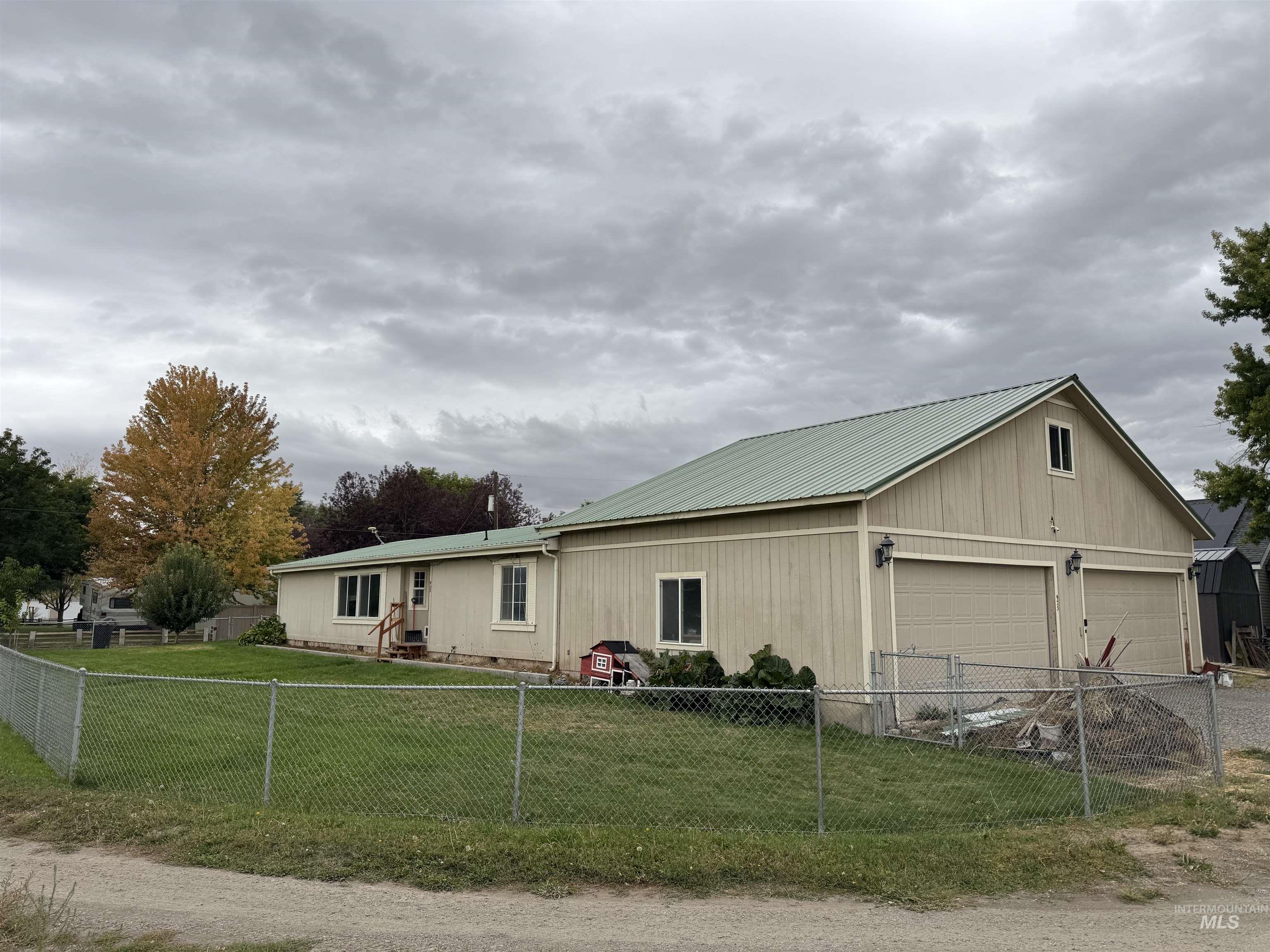 923 Colorado Street, Gooding, Idaho 83330, 3 Bedrooms, 2 Bathrooms, Residential For Sale, Price $300,000,MLS 99001268