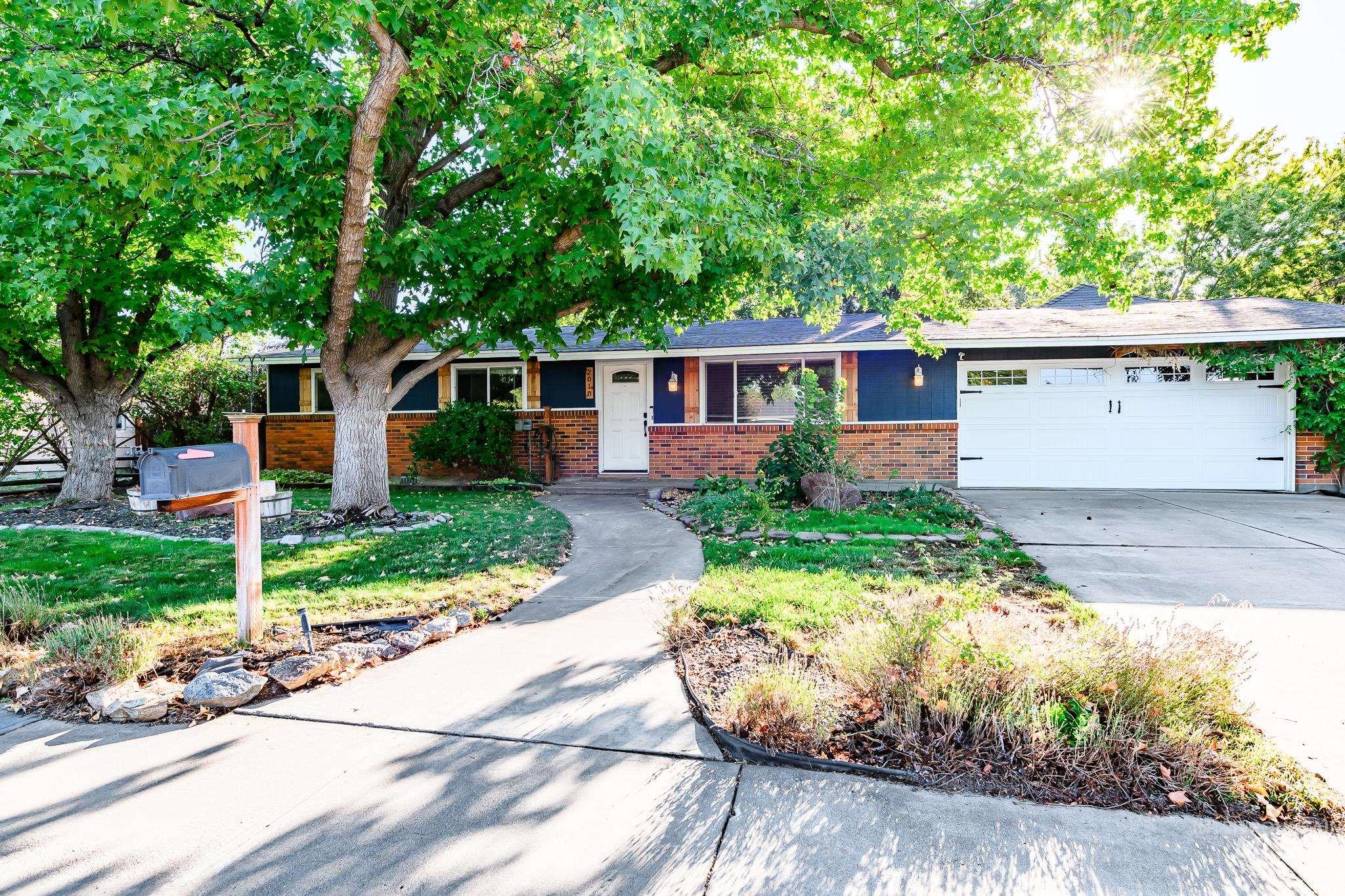 2010 N Dalton Ave, Boise, Idaho 83704, 4 Bedrooms, 2 Bathrooms, Residential For Sale, Price $469,900, 99001273