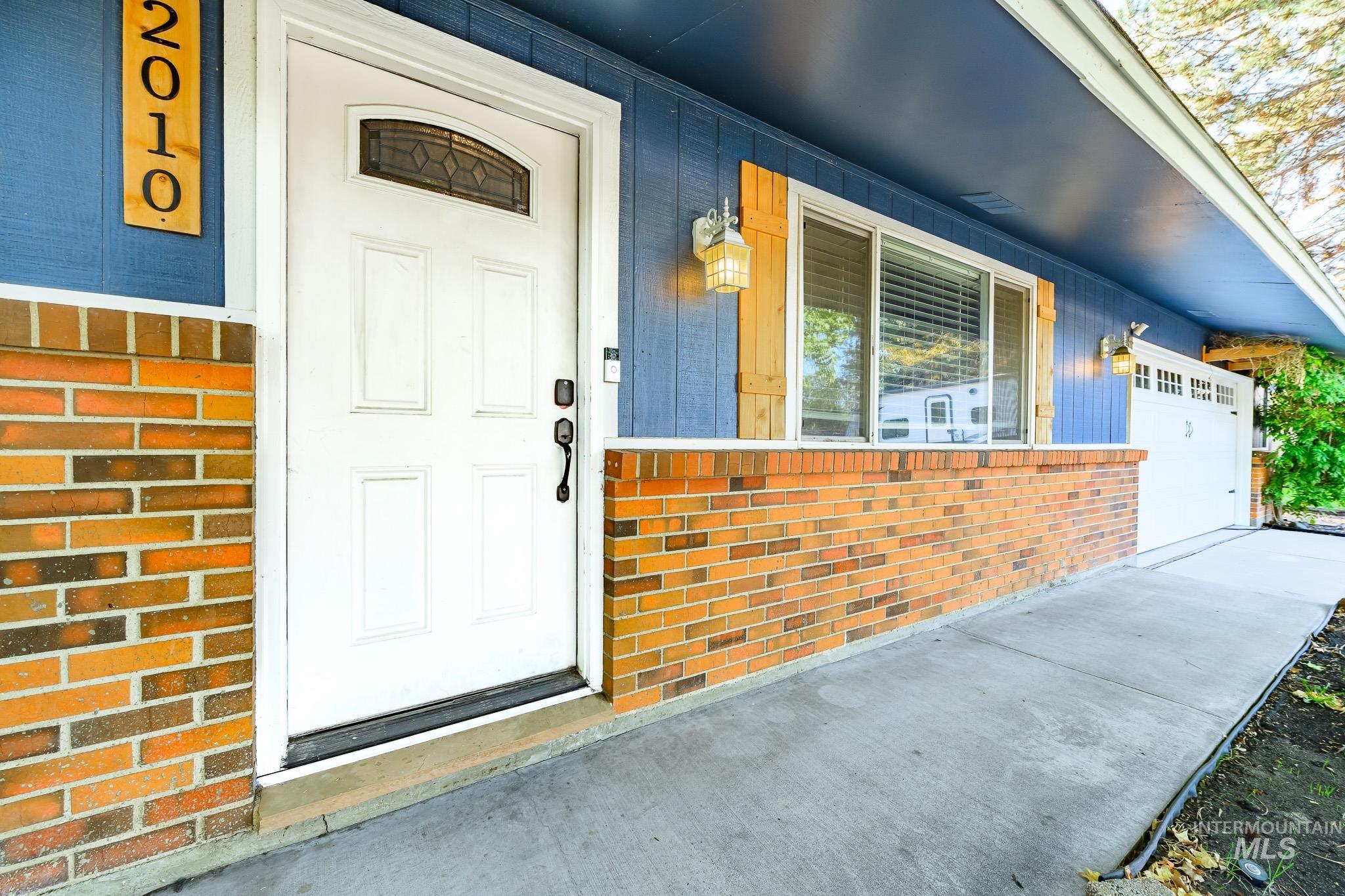 2010 N Dalton Ave, Boise, Idaho 83704, 4 Bedrooms, 2 Bathrooms, Residential For Sale, Price $469,900, 99001273