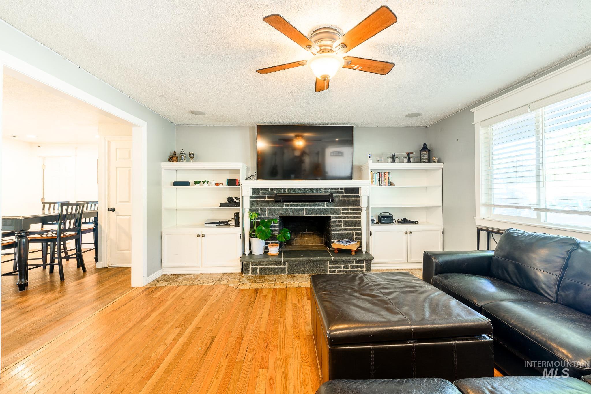 2010 N Dalton Ave, Boise, Idaho 83704, 4 Bedrooms, 2 Bathrooms, Residential For Sale, Price $469,900, 99001273