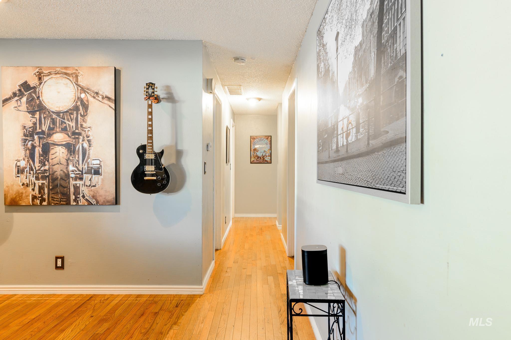 2010 N Dalton Ave, Boise, Idaho 83704, 4 Bedrooms, 2 Bathrooms, Residential For Sale, Price $469,900, 99001273