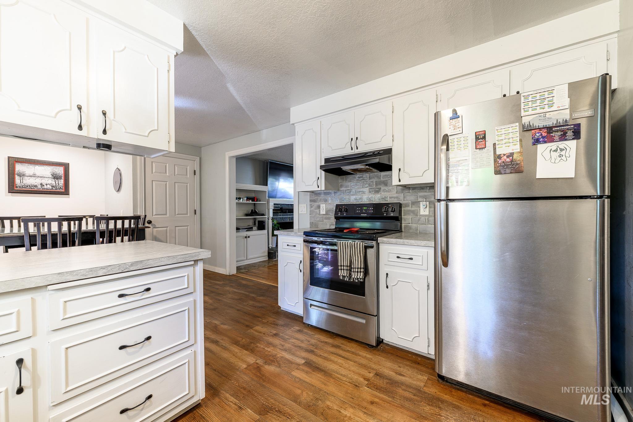 2010 N Dalton Ave, Boise, Idaho 83704, 4 Bedrooms, 2 Bathrooms, Residential For Sale, Price $469,900, 99001273