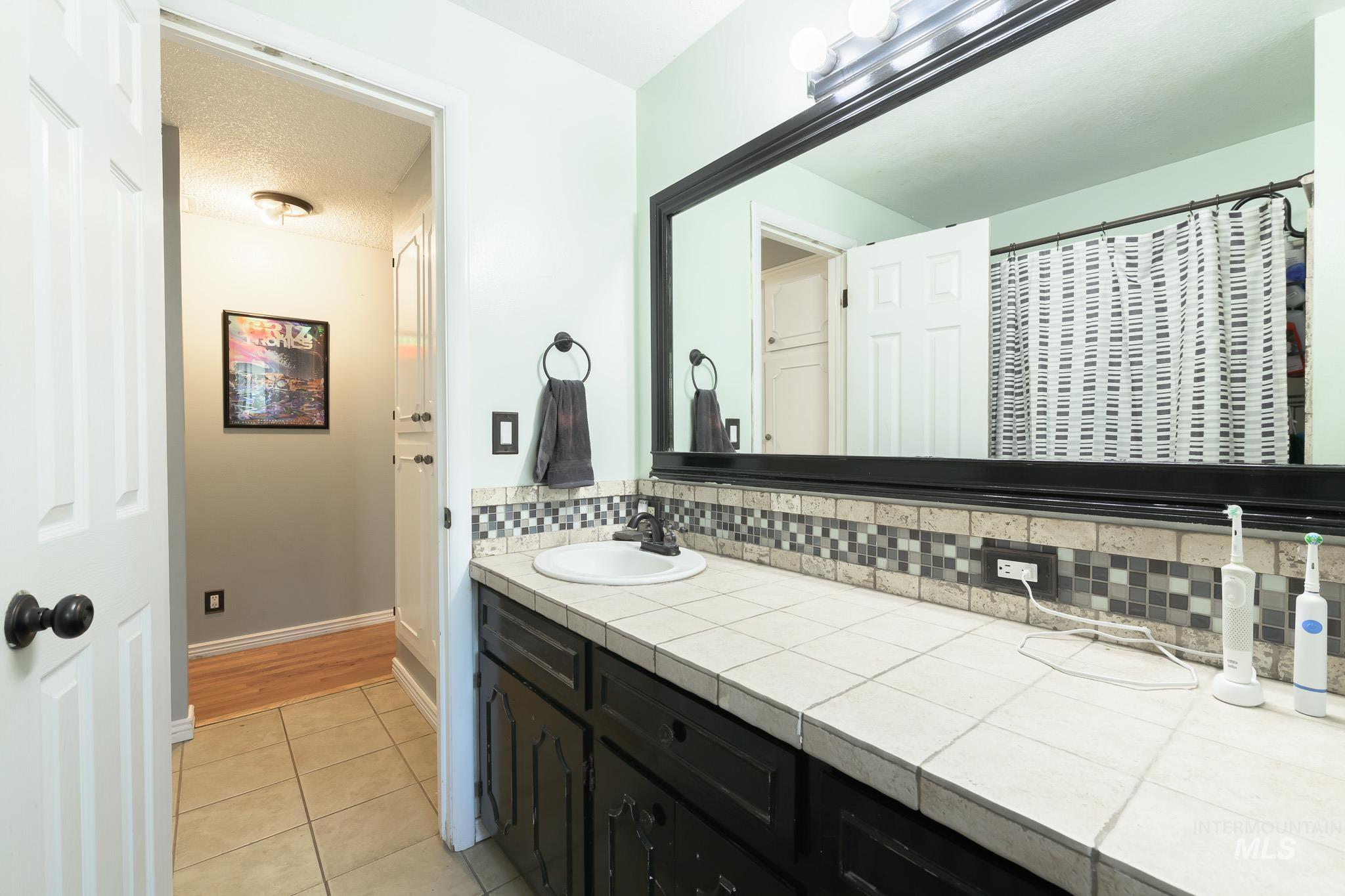 2010 N Dalton Ave, Boise, Idaho 83704, 4 Bedrooms, 2 Bathrooms, Residential For Sale, Price $469,900, 99001273