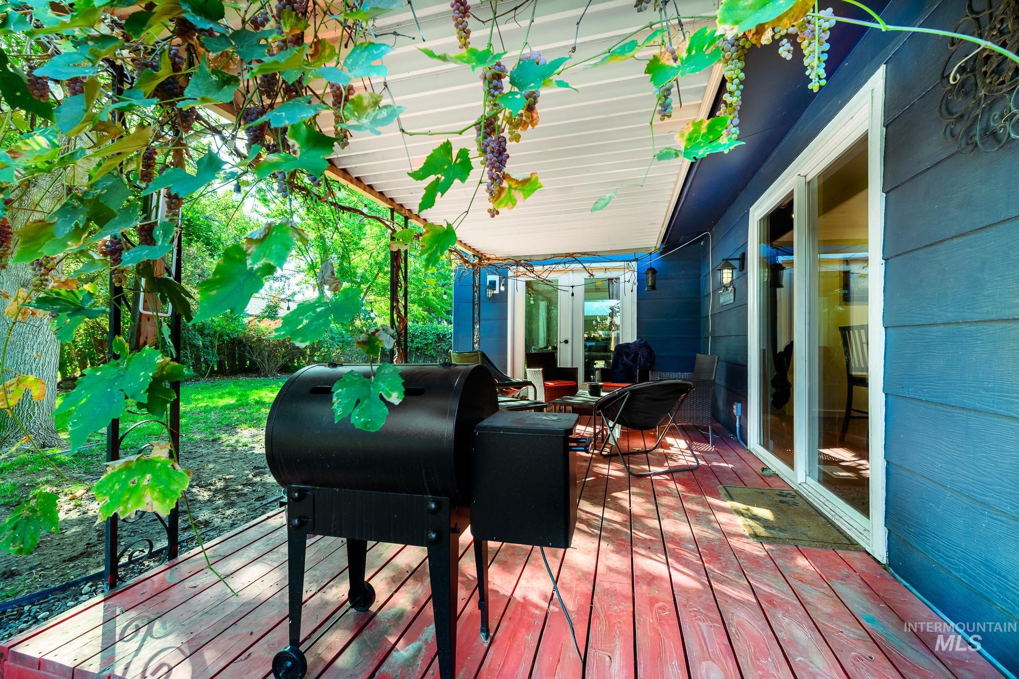 2010 N Dalton Ave, Boise, Idaho 83704, 4 Bedrooms, 2 Bathrooms, Residential For Sale, Price $469,900, 99001273