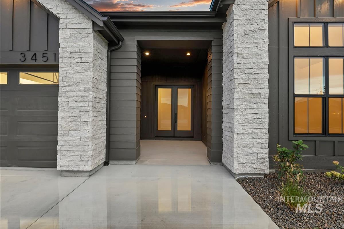 3451 W Parodin St., Eagle, Idaho 83616, 3 Bedrooms, 2 Bathrooms, Residential For Sale, Price $1,149,900, 99001274