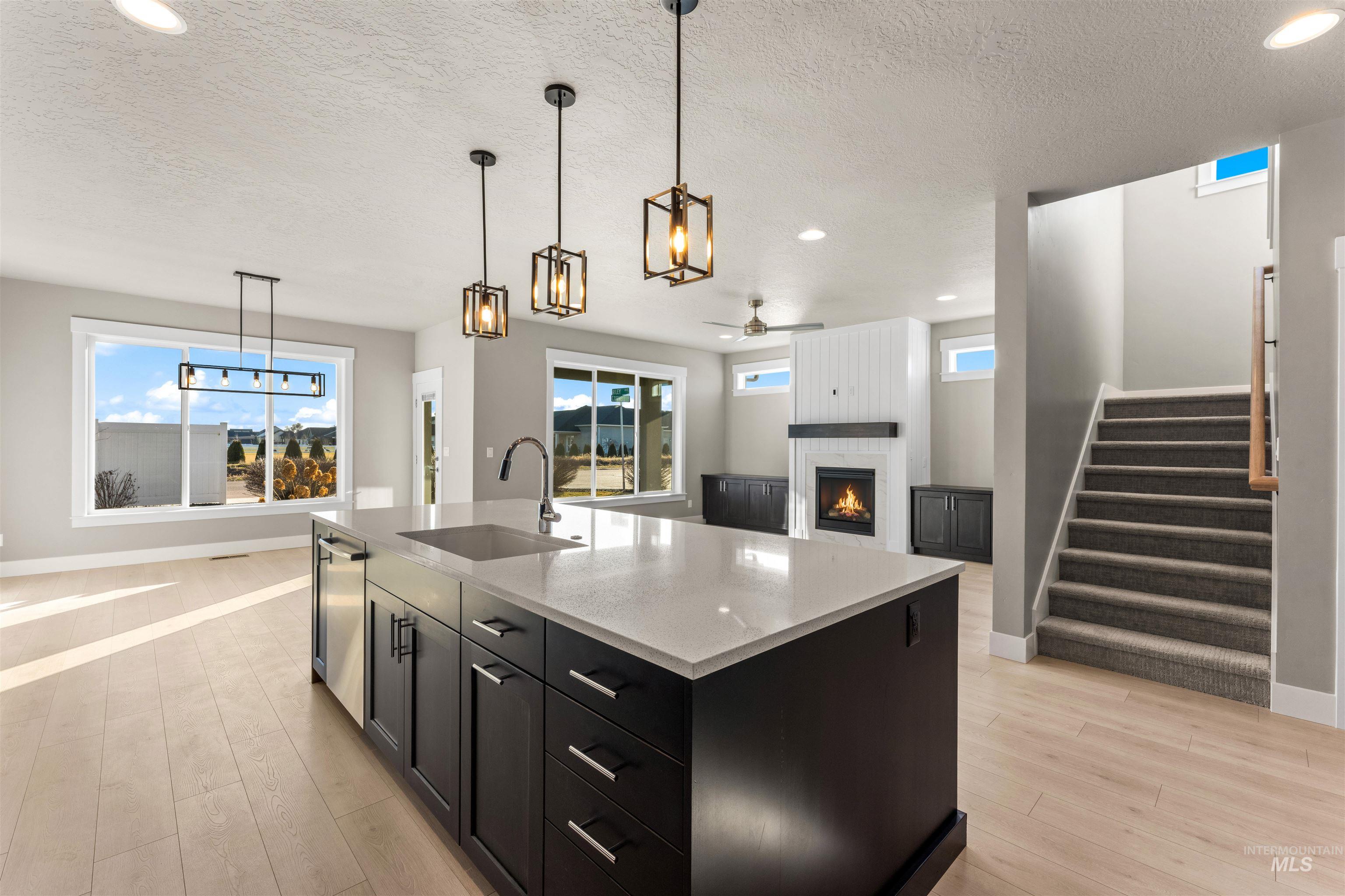 8081 Tandy Cove St, Middleton, Idaho 83644, 6 Bedrooms, 3 Bathrooms, Residential For Sale, Price $699,900, 99001275