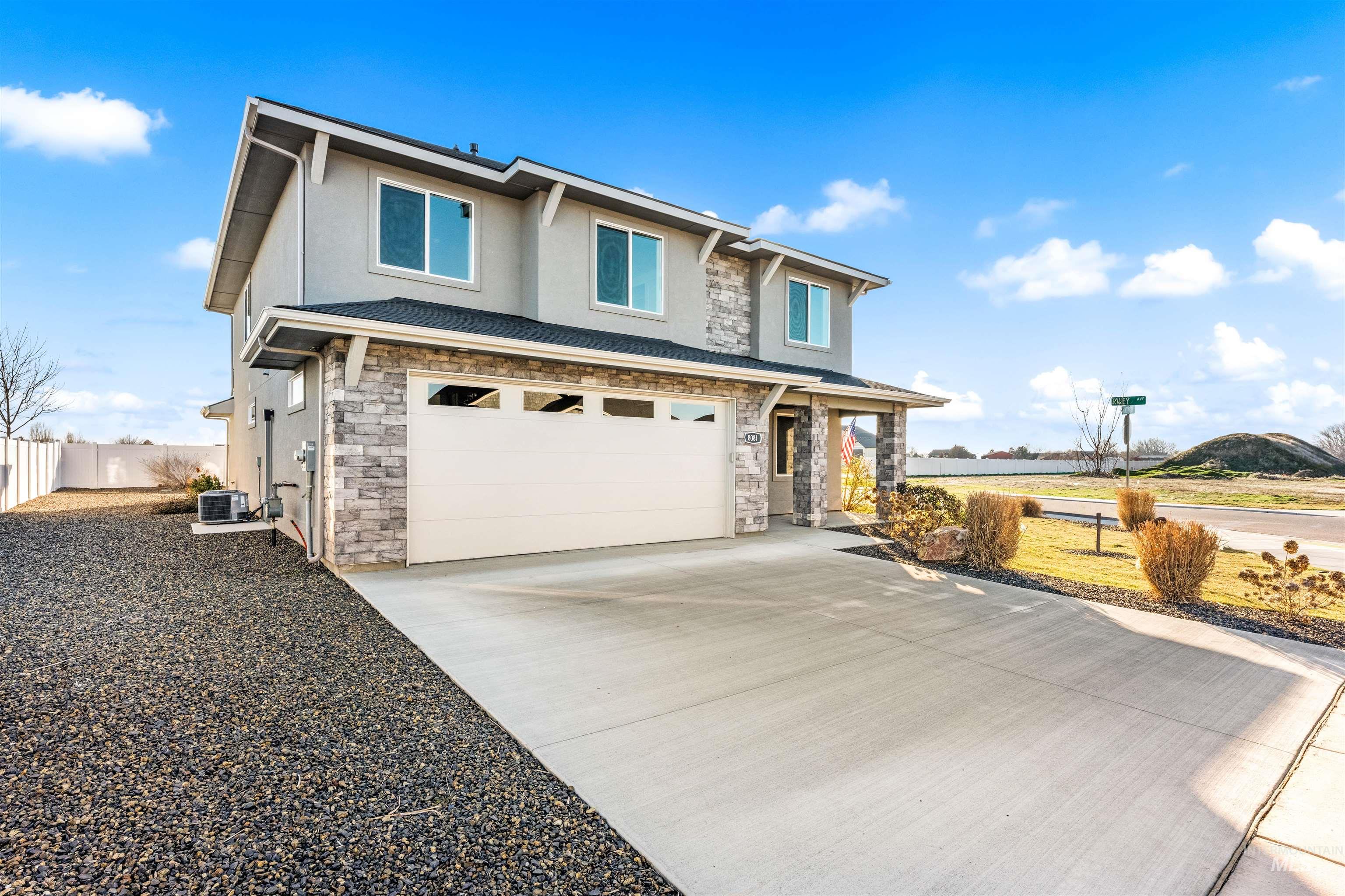 8081 Tandy Cove St, Middleton, Idaho 83644, 6 Bedrooms, 3 Bathrooms, Residential For Sale, Price $699,900, 99001275