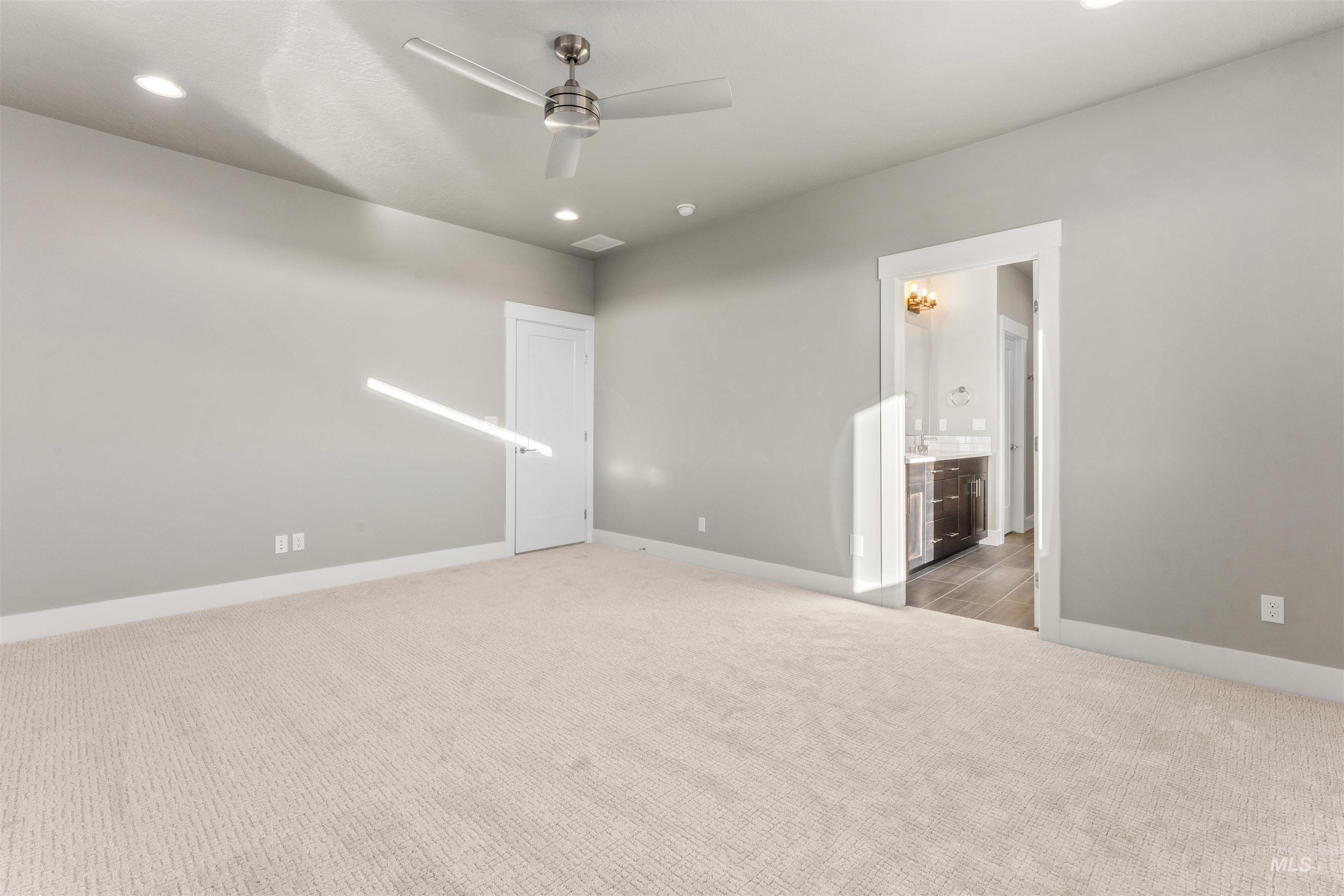 8081 Tandy Cove St, Middleton, Idaho 83644, 6 Bedrooms, 3 Bathrooms, Residential For Sale, Price $699,900, 99001275