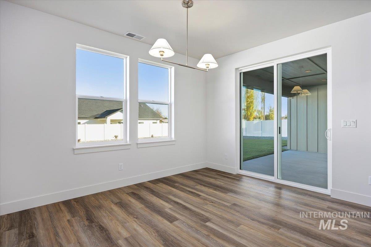 322 Maxine Lane West, Kimberly, Idaho 83341, 3 Bedrooms, 2.5 Bathrooms, Residential For Sale, Price $545,900, 99001280