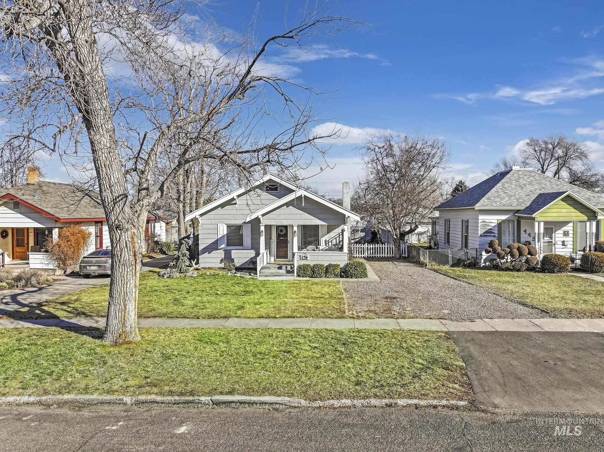 435 4th Ave E, Twin Falls, Idaho 83301, 3 Bedrooms, 2 Bathrooms, Residential For Sale, Price $319,990,MLS 99001284