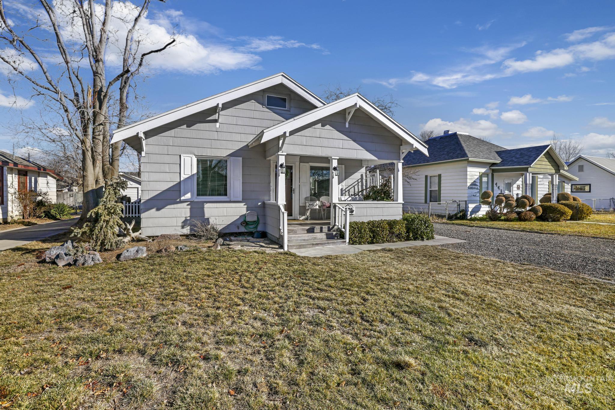 435 4th Ave E, Twin Falls, Idaho 83301, 3 Bedrooms, 2 Bathrooms, Residential For Sale, Price $319,990,MLS 99001284