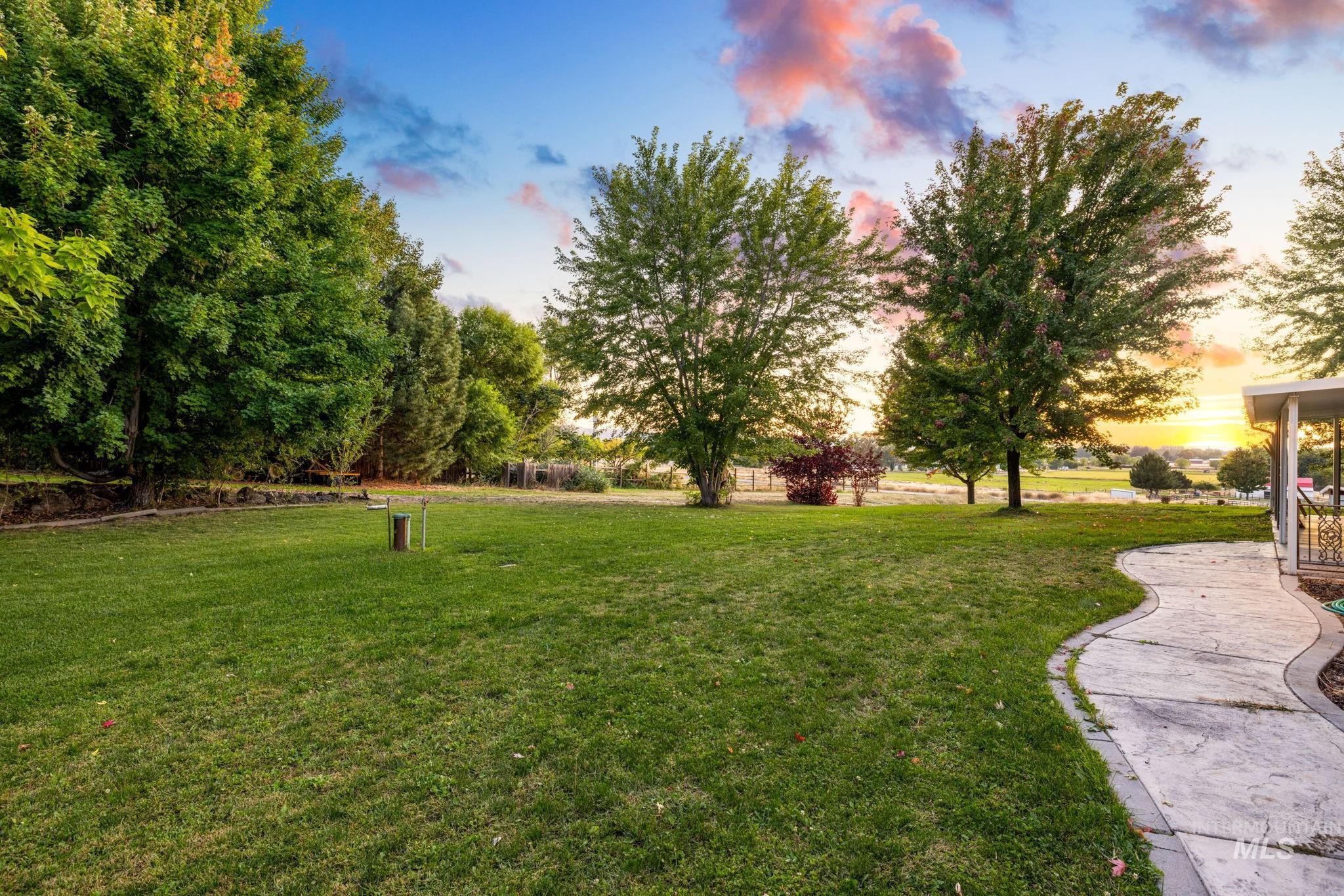 3163 E Locust St, Emmett, Idaho 83617, 4 Bedrooms, 4 Bathrooms, Residential For Sale, Price $1,349,000, 99001287