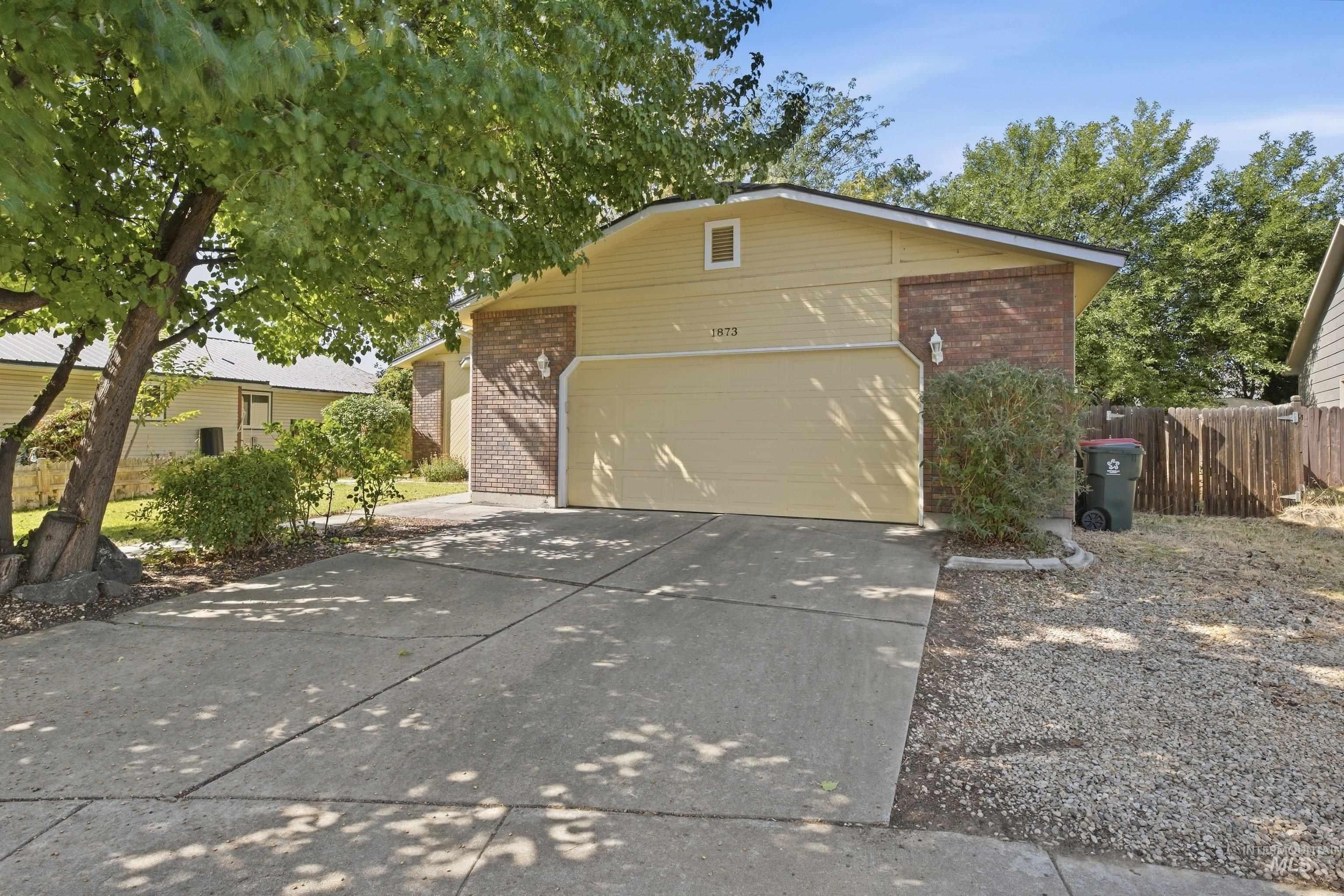 1873 N Tammy Pl, Meridian, Idaho 83646, 3 Bedrooms, 2 Bathrooms, Residential For Sale, Price $409,000,MLS 99001288