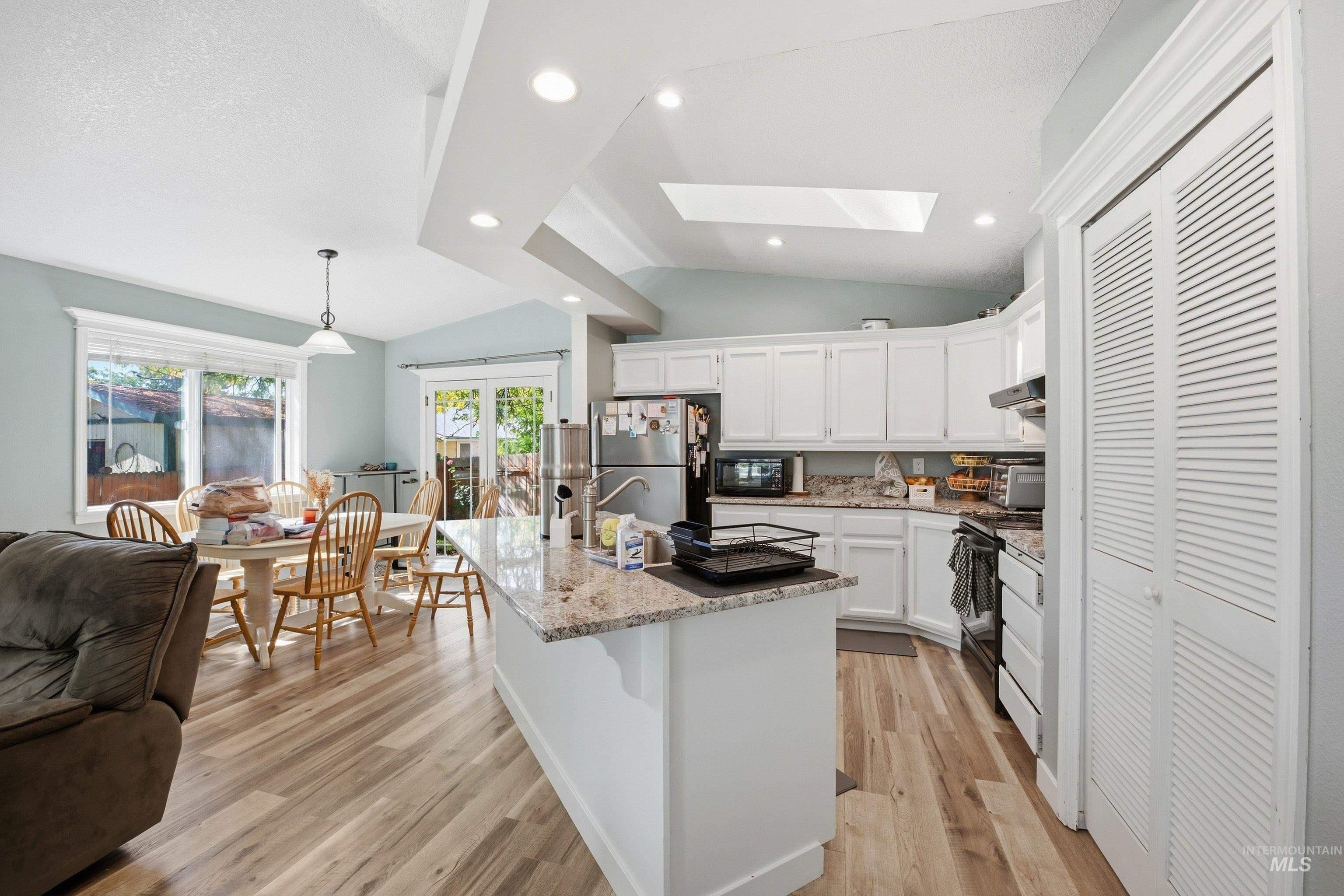 1873 N Tammy Pl, Meridian, Idaho 83646, 3 Bedrooms, 2 Bathrooms, Residential For Sale, Price $409,000,MLS 99001288