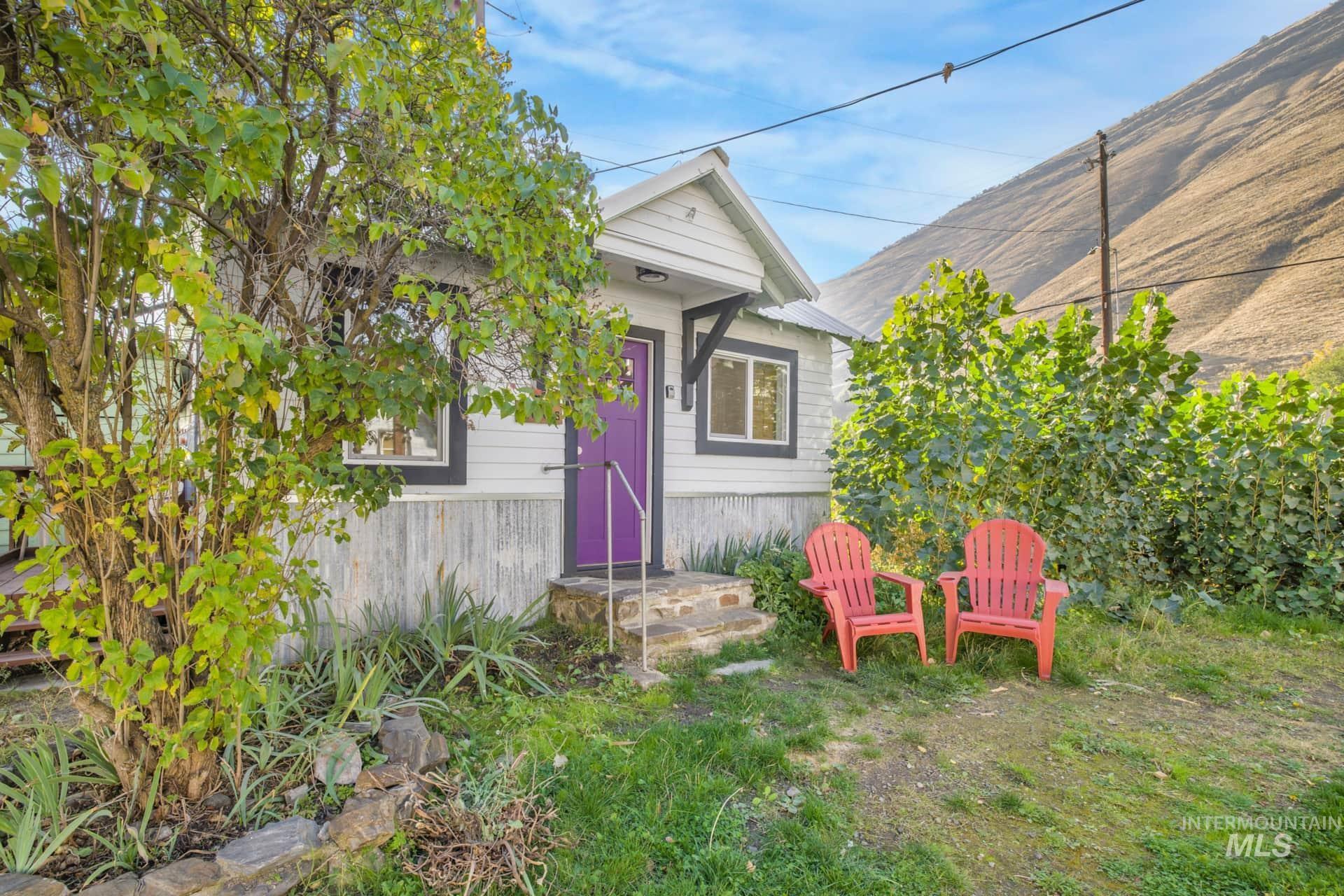 208 S main, Riggins, Idaho 83549, 1 Bedroom, 1 Bathroom, Residential For Sale, Price $175,000, 99001289