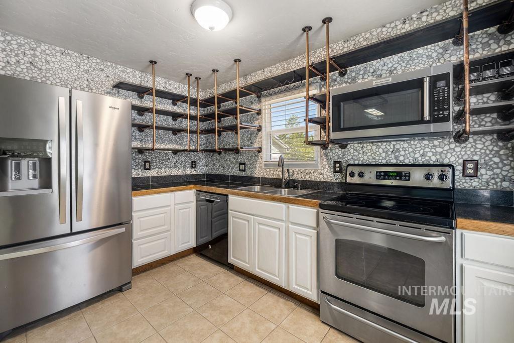 910 W Orchard Ave, Nampa, Idaho 83651, 3 Bedrooms, 2 Bathrooms, Residential For Sale, Price $499,990,MLS 99001290