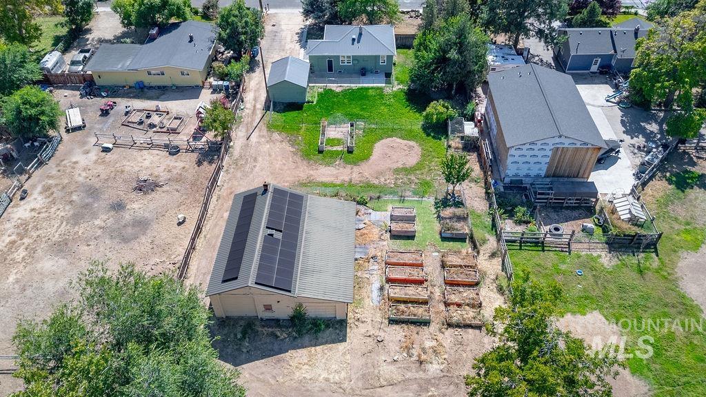 910 W Orchard Ave, Nampa, Idaho 83651, 3 Bedrooms, 2 Bathrooms, Residential For Sale, Price $499,990,MLS 99001290