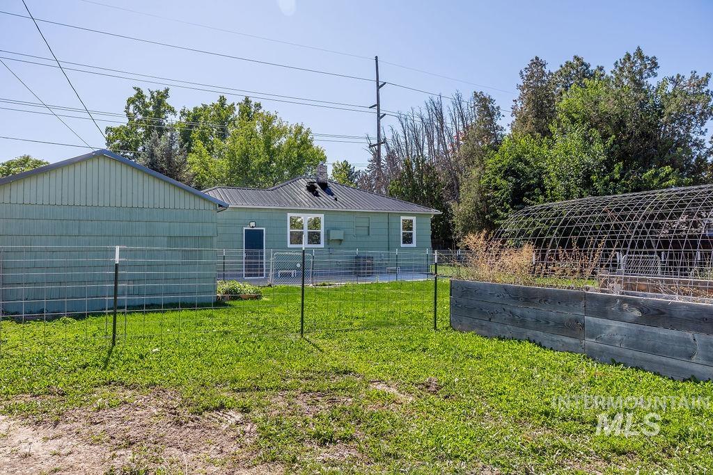910 W Orchard Ave, Nampa, Idaho 83651, 3 Bedrooms, 2 Bathrooms, Residential For Sale, Price $499,990,MLS 99001290