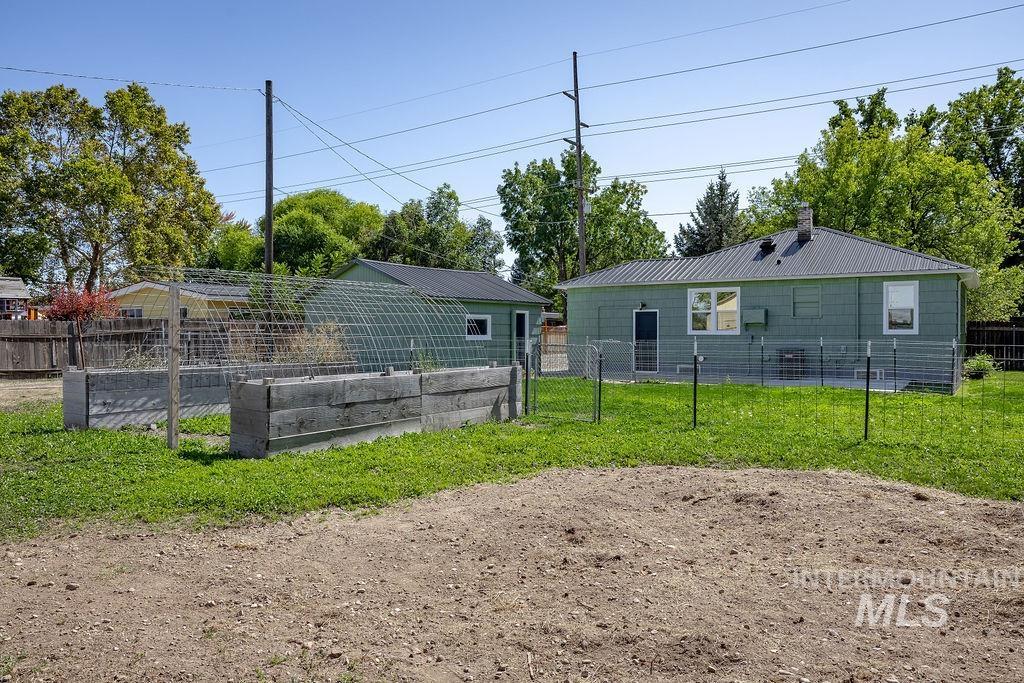 910 W Orchard Ave, Nampa, Idaho 83651, 3 Bedrooms, 2 Bathrooms, Residential For Sale, Price $499,990,MLS 99001290