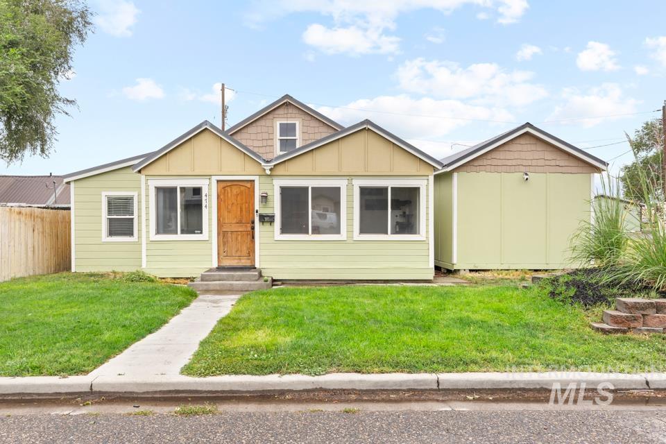 474 Harrison St. W, Vale, Oregon 97918, 2 Bedrooms, 1 Bathroom, Residential For Sale, Price $229,900, 99001293