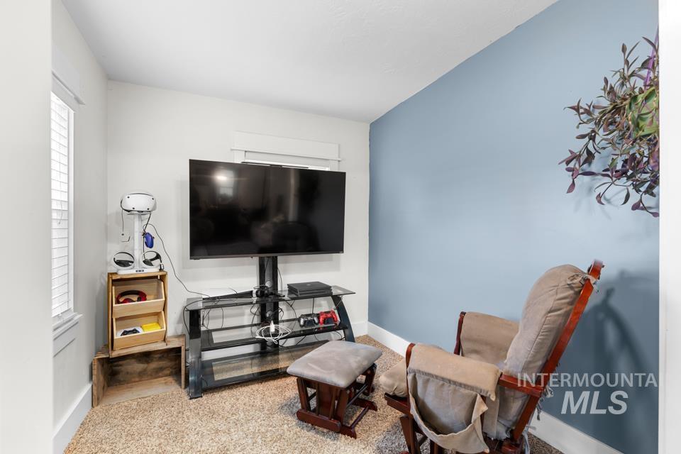 474 Harrison St. W, Vale, Oregon 97918, 2 Bedrooms, 1 Bathroom, Residential For Sale, Price $229,900, 99001293
