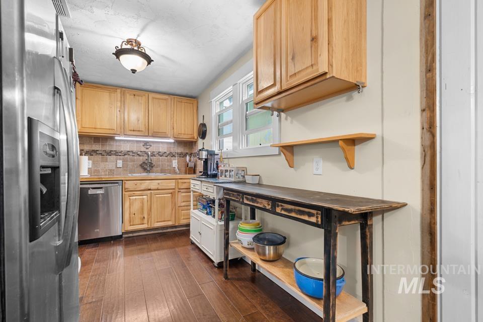 474 Harrison St. W, Vale, Oregon 97918, 2 Bedrooms, 1 Bathroom, Residential For Sale, Price $229,900, 99001293