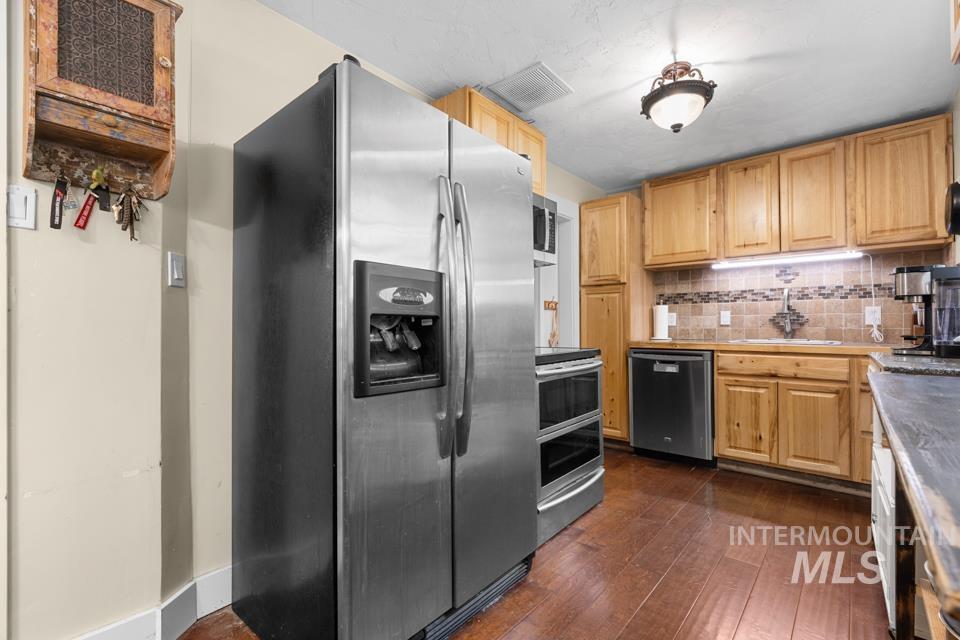 474 Harrison St. W, Vale, Oregon 97918, 2 Bedrooms, 1 Bathroom, Residential For Sale, Price $229,900, 99001293