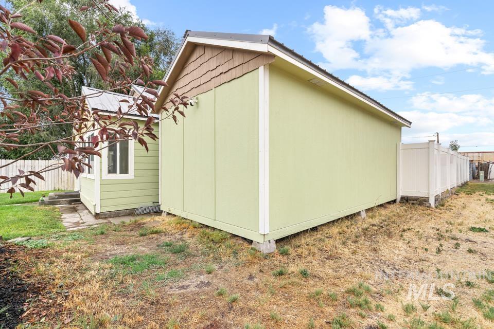 474 Harrison St. W, Vale, Oregon 97918, 2 Bedrooms, 1 Bathroom, Residential For Sale, Price $229,900, 99001293
