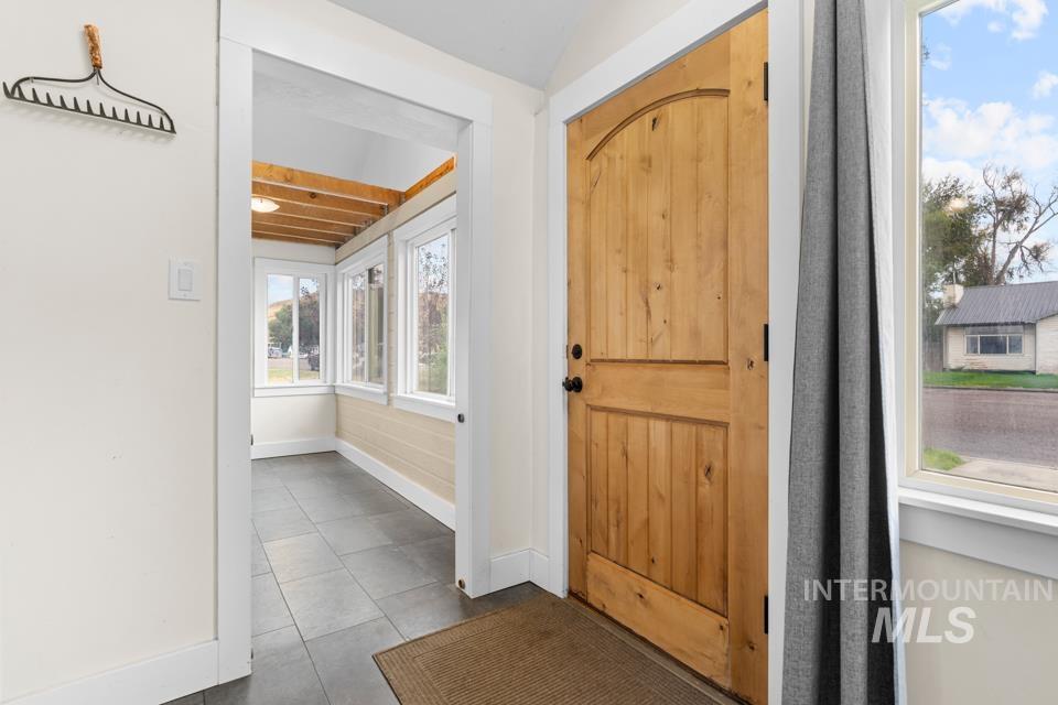 474 Harrison St. W, Vale, Oregon 97918, 2 Bedrooms, 1 Bathroom, Residential For Sale, Price $229,900, 99001293