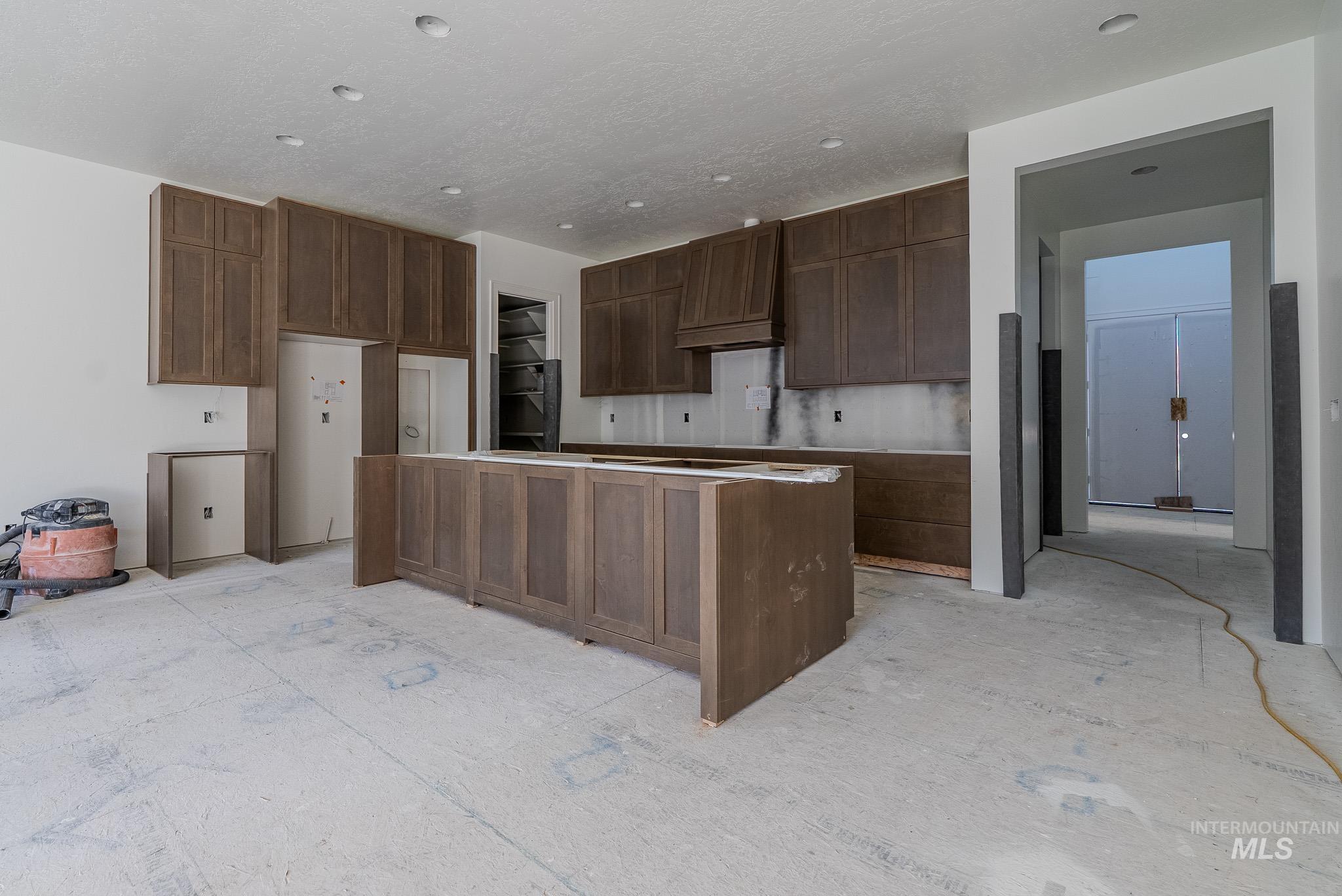 7135 N Firhill Place, Eagle, Idaho 83616, 3 Bedrooms, 2.5 Bathrooms, Residential For Sale, Price $1,149,000, 99001295