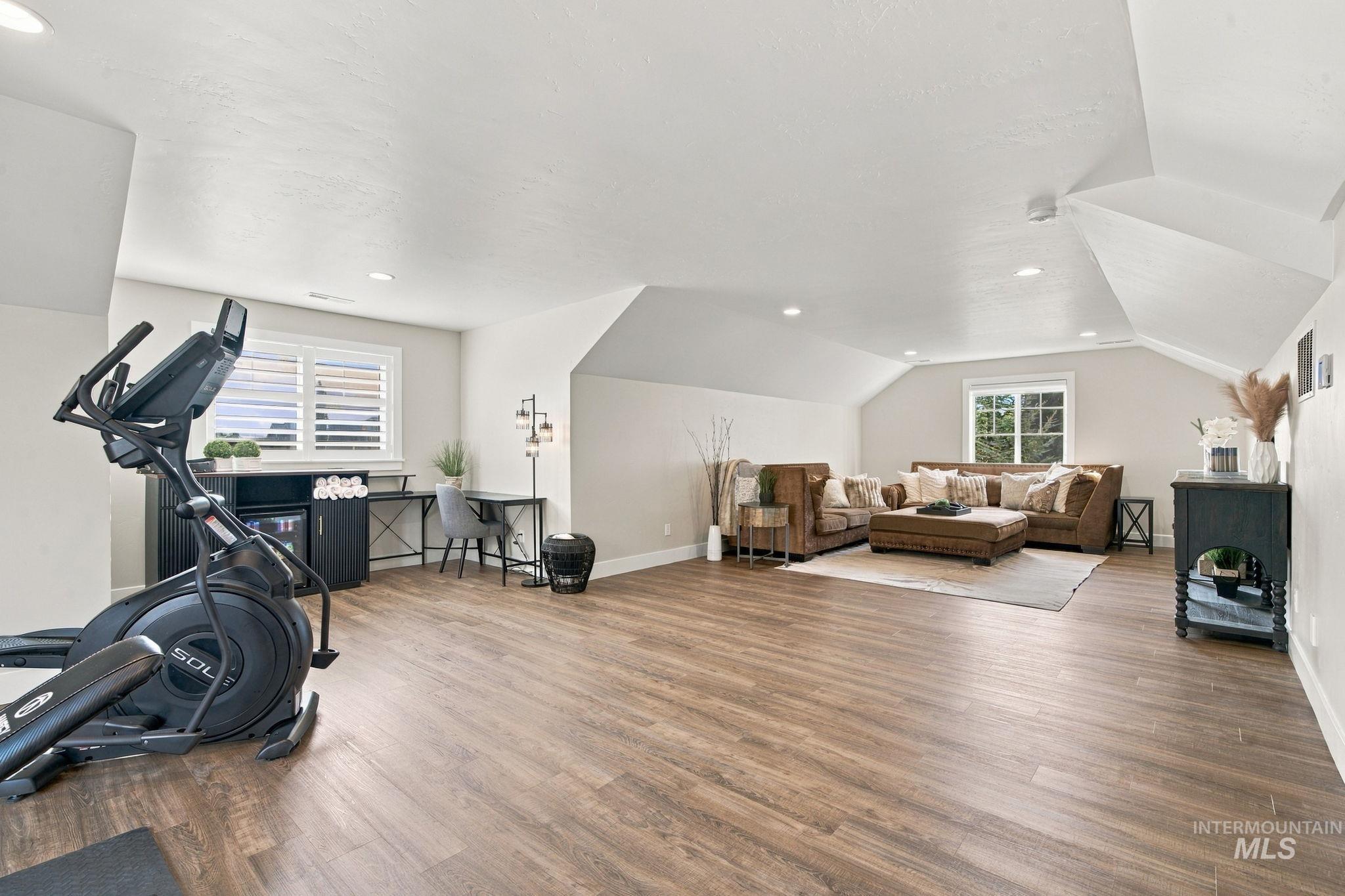 6276 W Striker Dr, Eagle, Idaho 83616, 3 Bedrooms, 2.5 Bathrooms, Residential For Sale, Price $1,195,000, 99001297