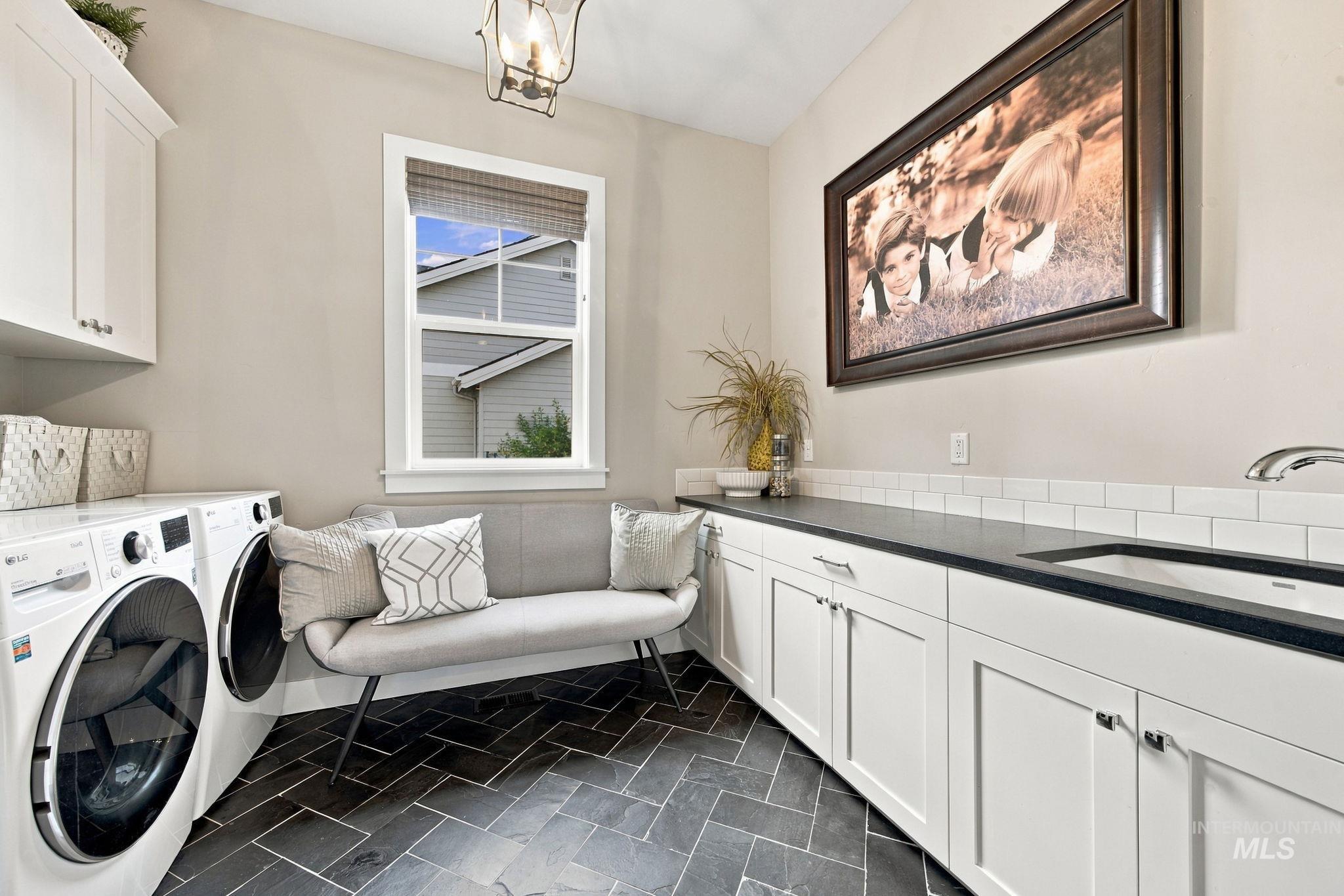 6276 W Striker Dr, Eagle, Idaho 83616, 3 Bedrooms, 2.5 Bathrooms, Residential For Sale, Price $1,195,000, 99001297
