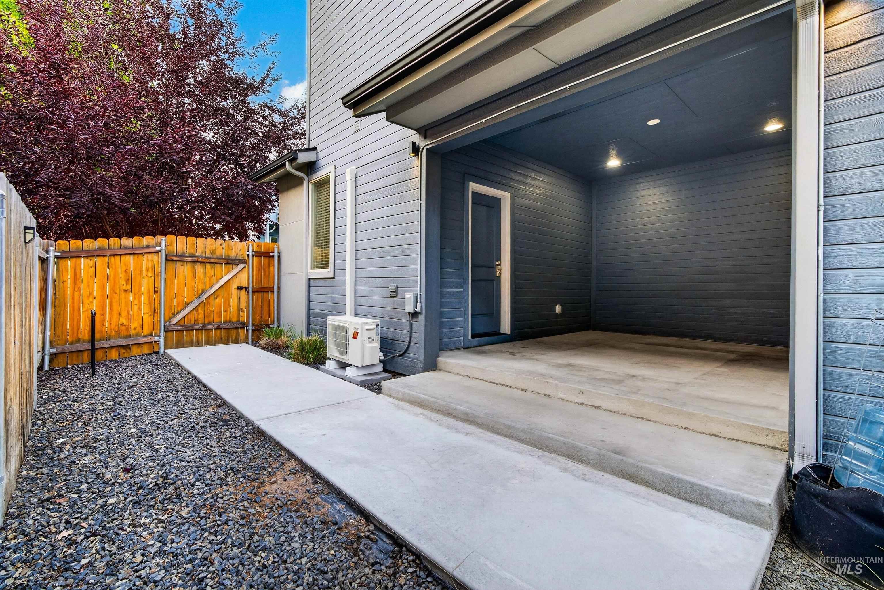 225 E 36th Street, Garden City, Idaho 83714, 4 Bedrooms, 3.5 Bathrooms, Residential For Sale, Price $899,000,MLS 99001300