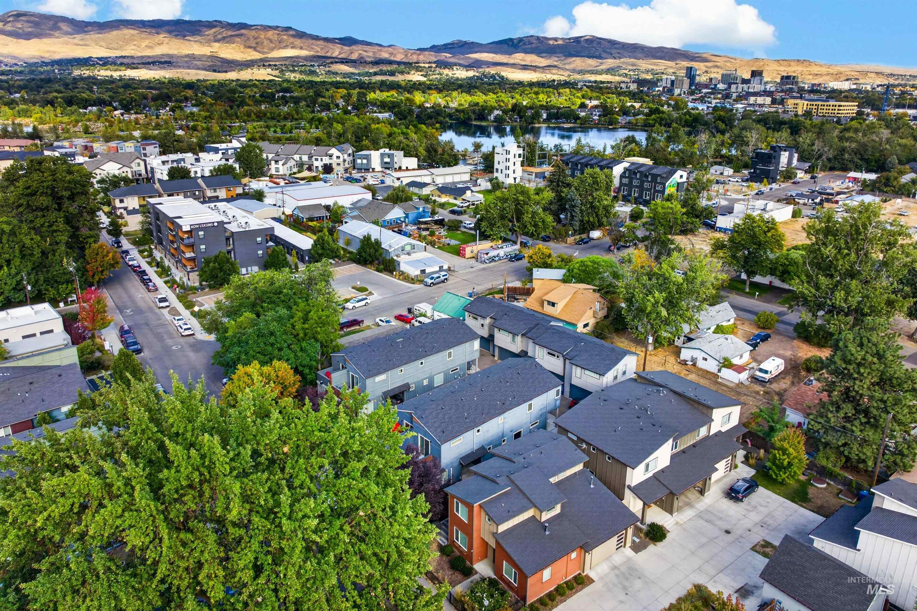 225 E 36th Street, Garden City, Idaho 83714, 4 Bedrooms, 3.5 Bathrooms, Residential For Sale, Price $899,000,MLS 99001300