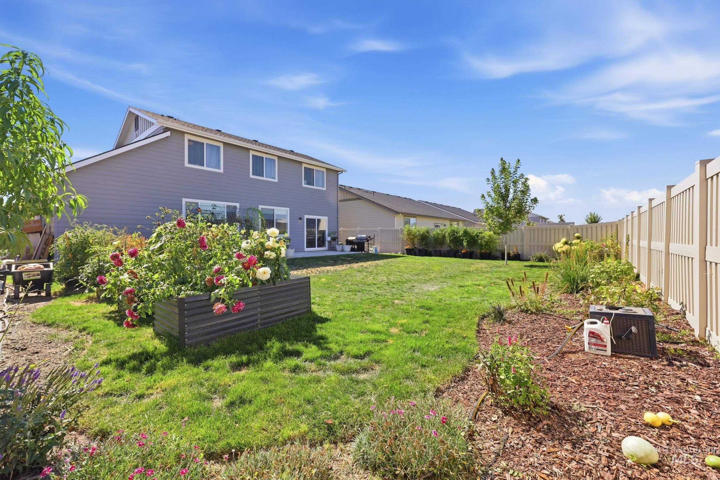 2046 W Concha Street, Middleton, Idaho 83644, 3 Bedrooms, 2.5 Bathrooms, Residential For Sale, Price $489,990,MLS 99001301