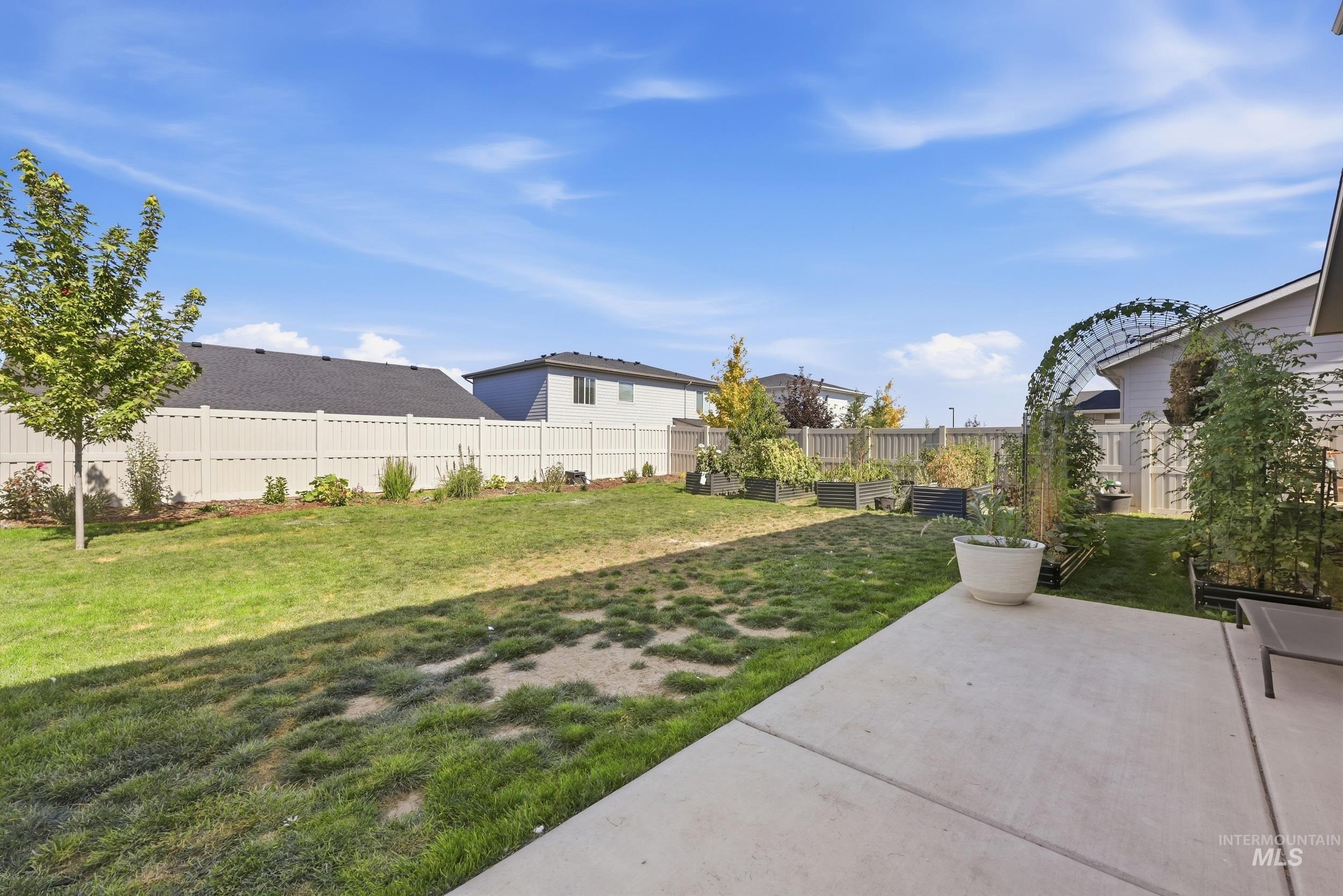 2046 W Concha Street, Middleton, Idaho 83644, 3 Bedrooms, 2.5 Bathrooms, Residential For Sale, Price $489,990,MLS 99001301
