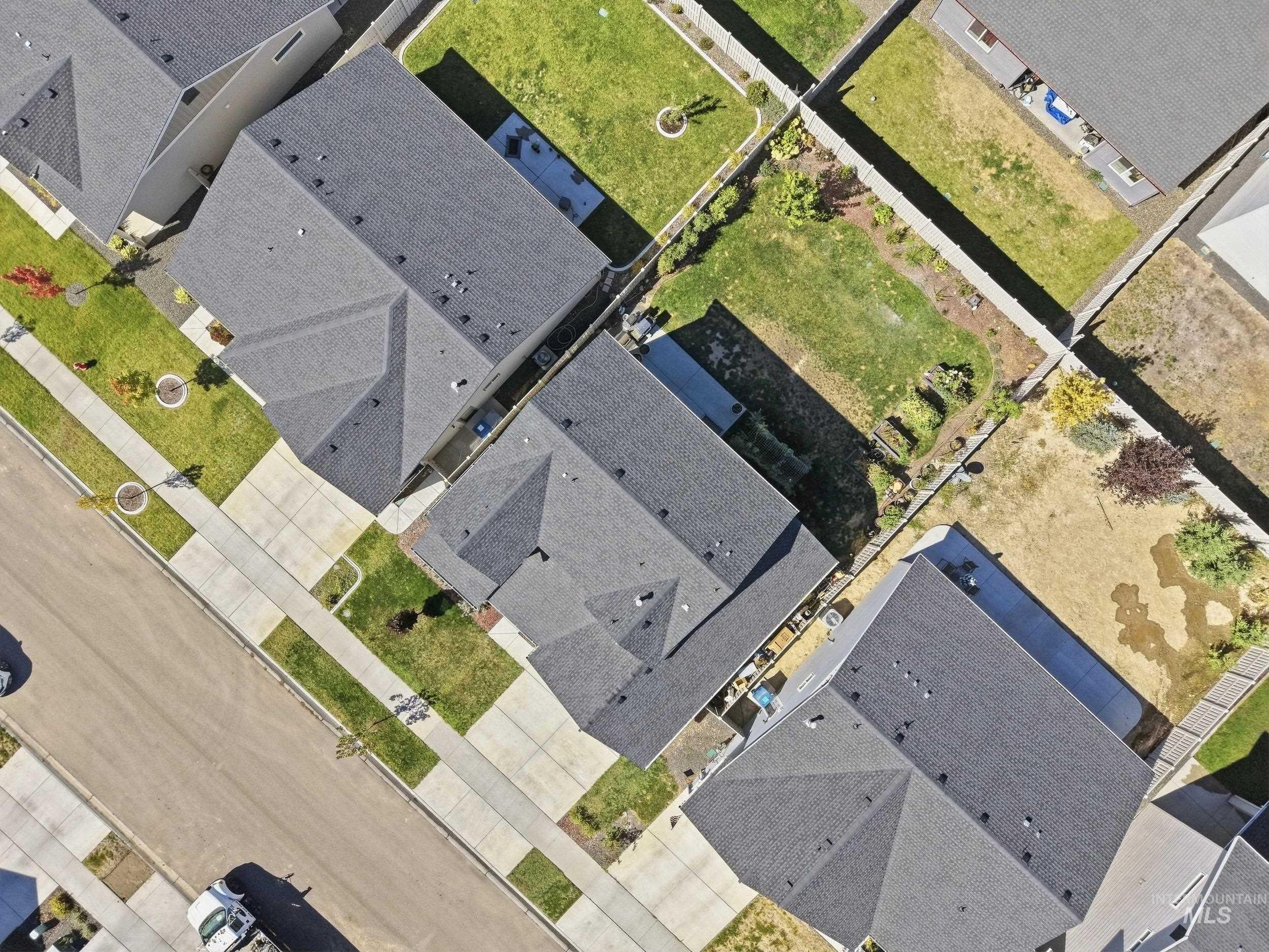 2046 W Concha Street, Middleton, Idaho 83644, 3 Bedrooms, 2.5 Bathrooms, Residential For Sale, Price $489,990,MLS 99001301