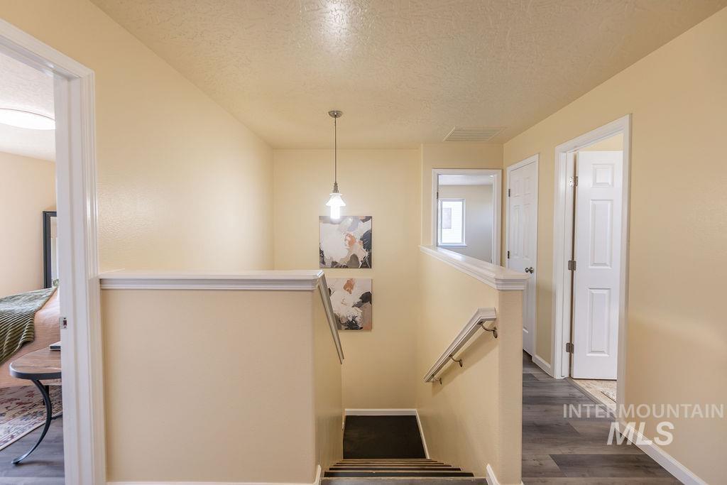 2806 Stoll Court, Caldwell, Idaho 83607, 4 Bedrooms, 2.5 Bathrooms, Residential For Sale, Price $399,900, 99001303