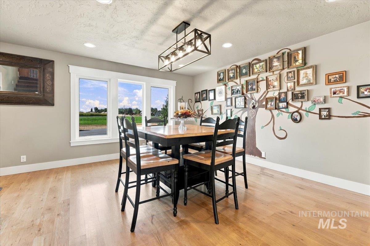 7900 Elmore Rd, Fruitland, Idaho 83619, 3 Bedrooms, 2.5 Bathrooms, Residential For Sale, Price $1,125,000, 99001307