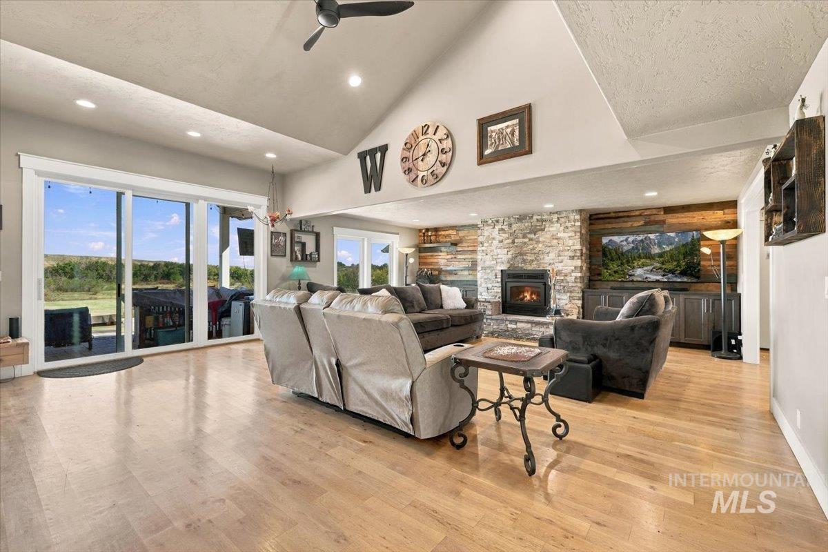 7900 Elmore Rd, Fruitland, Idaho 83619, 3 Bedrooms, 2.5 Bathrooms, Residential For Sale, Price $1,125,000, 99001307