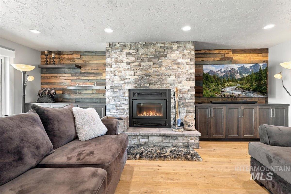 7900 Elmore Rd, Fruitland, Idaho 83619, 3 Bedrooms, 2.5 Bathrooms, Residential For Sale, Price $1,125,000, 99001307