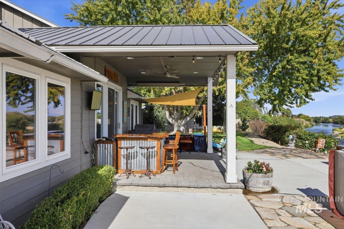 7900 Elmore Rd, Fruitland, Idaho 83619, 3 Bedrooms, 2.5 Bathrooms, Residential For Sale, Price $1,125,000, 99001307