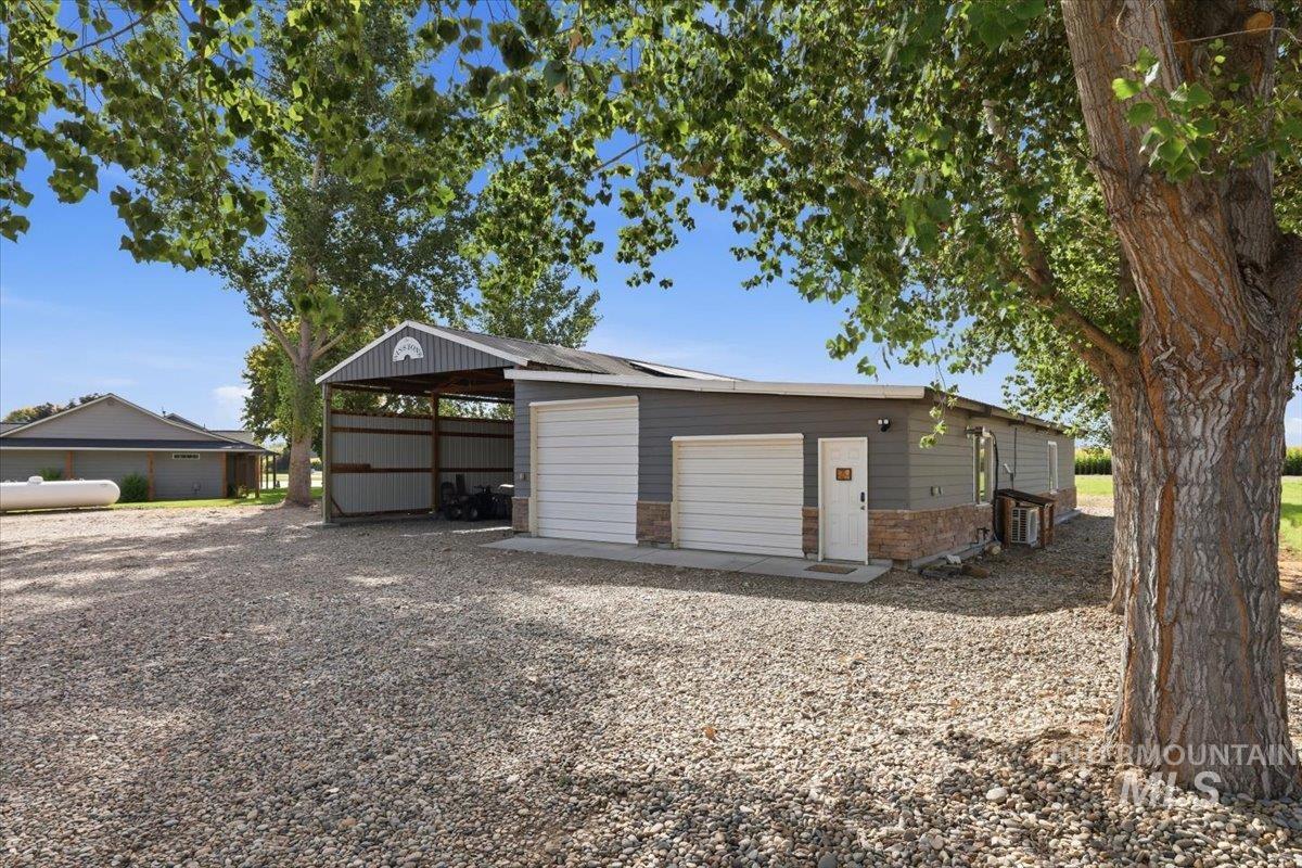7900 Elmore Rd, Fruitland, Idaho 83619, 3 Bedrooms, 2.5 Bathrooms, Residential For Sale, Price $1,125,000, 99001307