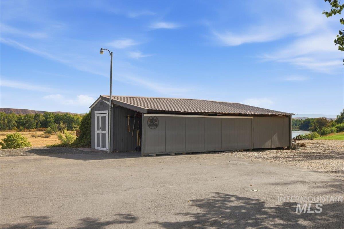 7900 Elmore Rd, Fruitland, Idaho 83619, 3 Bedrooms, 2.5 Bathrooms, Residential For Sale, Price $1,125,000, 99001307