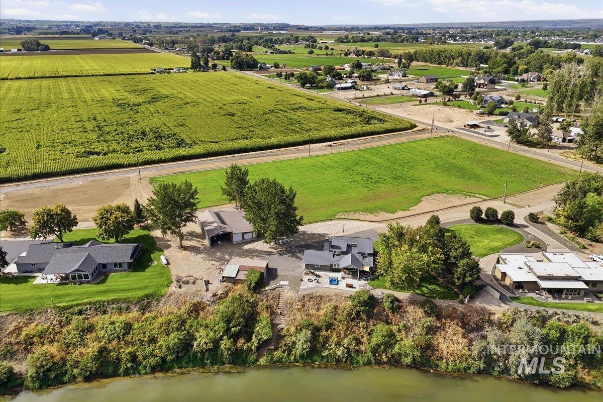 7900 Elmore Rd, Fruitland, Idaho 83619, 3 Bedrooms, 2.5 Bathrooms, Residential For Sale, Price $1,125,000, 99001307
