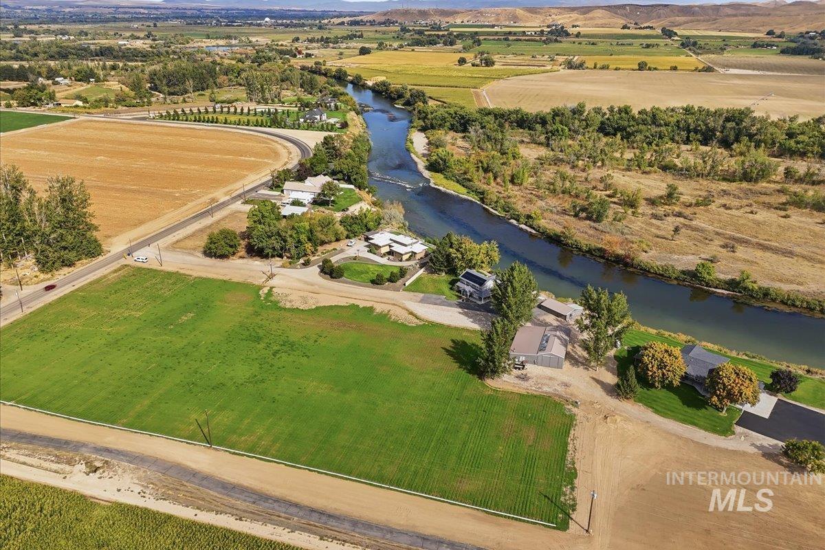 7900 Elmore Rd, Fruitland, Idaho 83619, 3 Bedrooms, 2.5 Bathrooms, Residential For Sale, Price $1,125,000, 99001307
