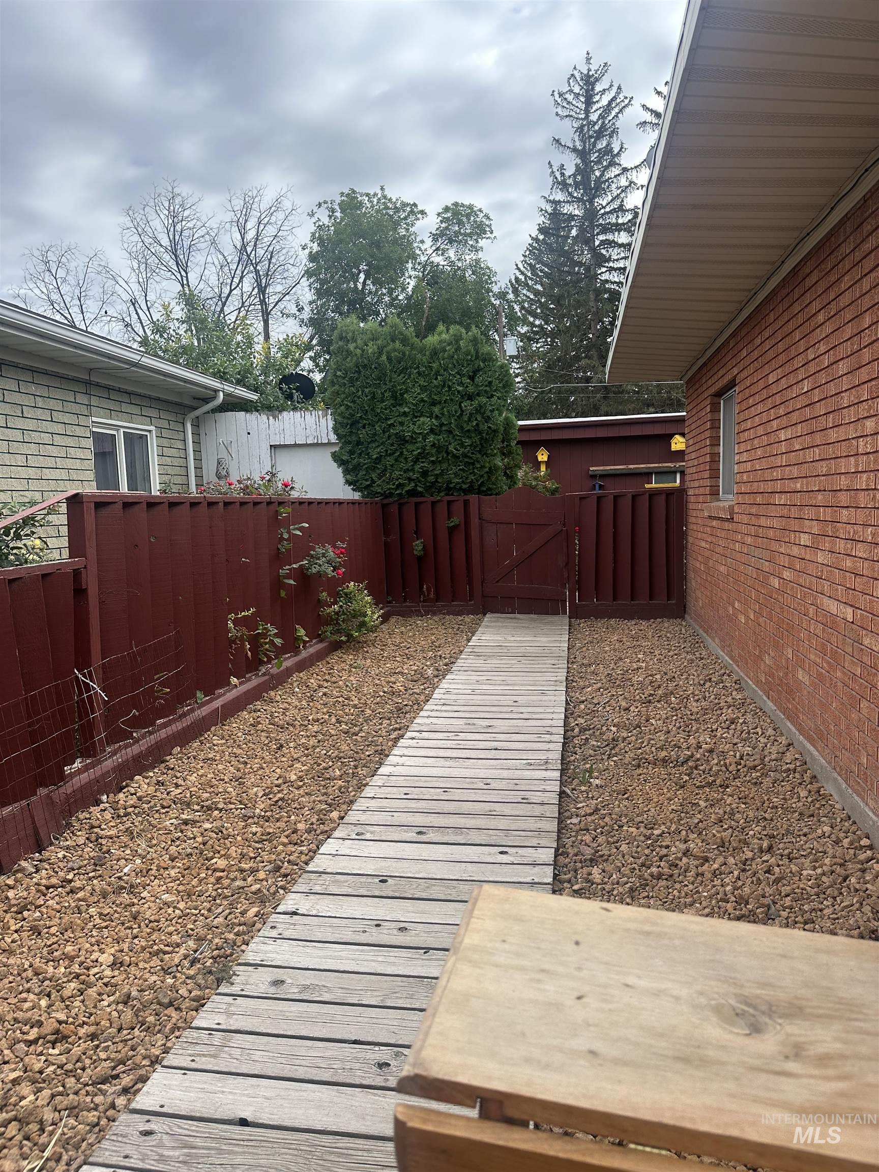529 14th Street, Rupert, Idaho 83350, 3 Bedrooms, 3 Bathrooms, Residential For Sale, Price $320,000,MLS 99001308
