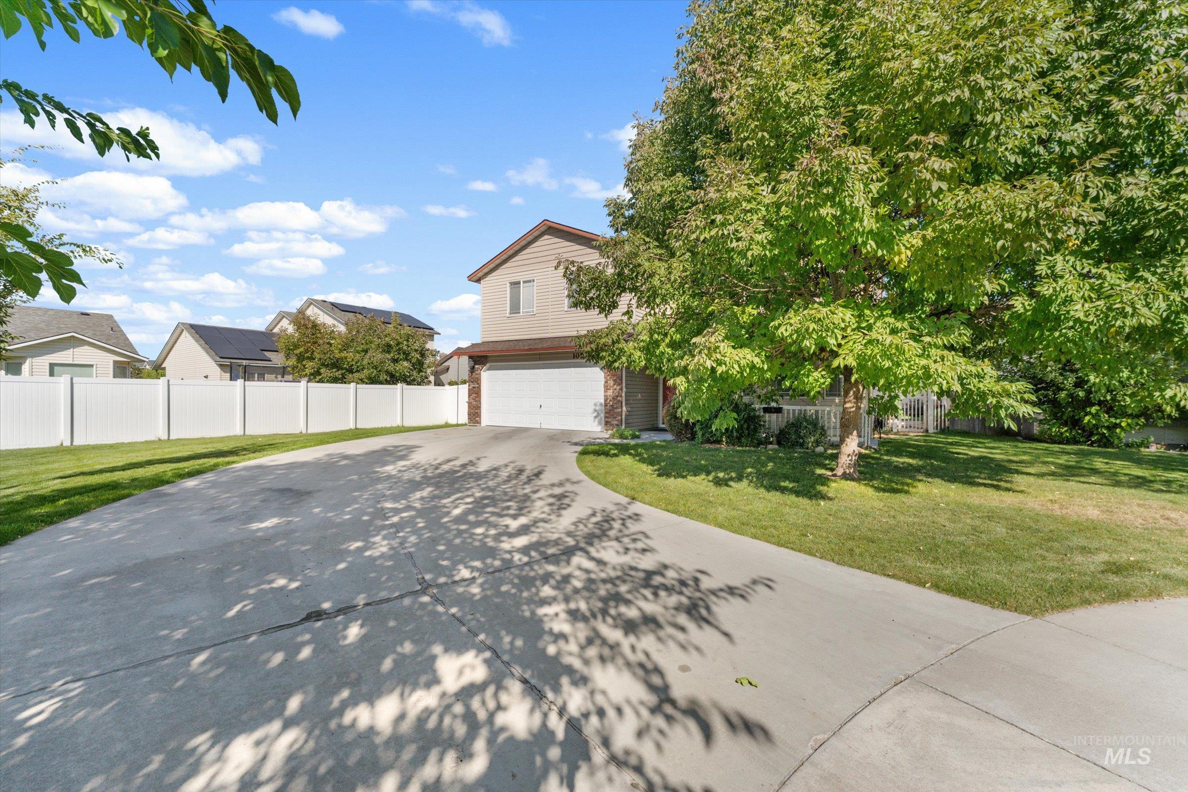 10536 Gossamer Ct, Nampa, Idaho 83687, 4 Bedrooms, 2.5 Bathrooms, Residential For Sale, Price $434,999,MLS 99001310